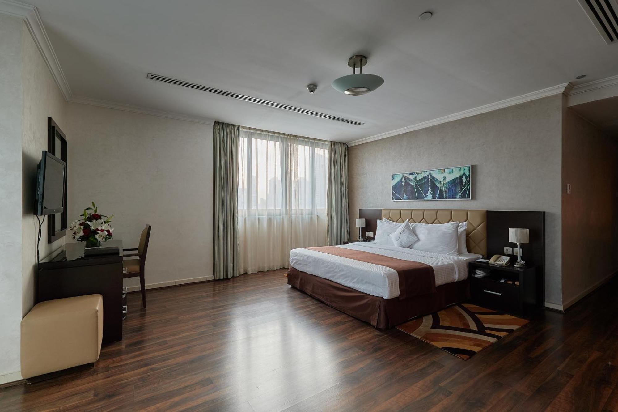 Premiere Three-Bedroom Apartment