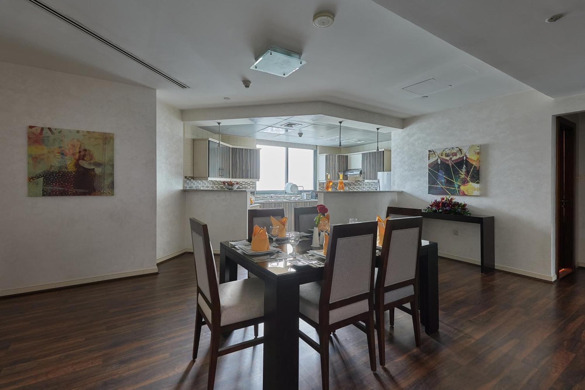 Deluxe Two-Bedroom Apartment