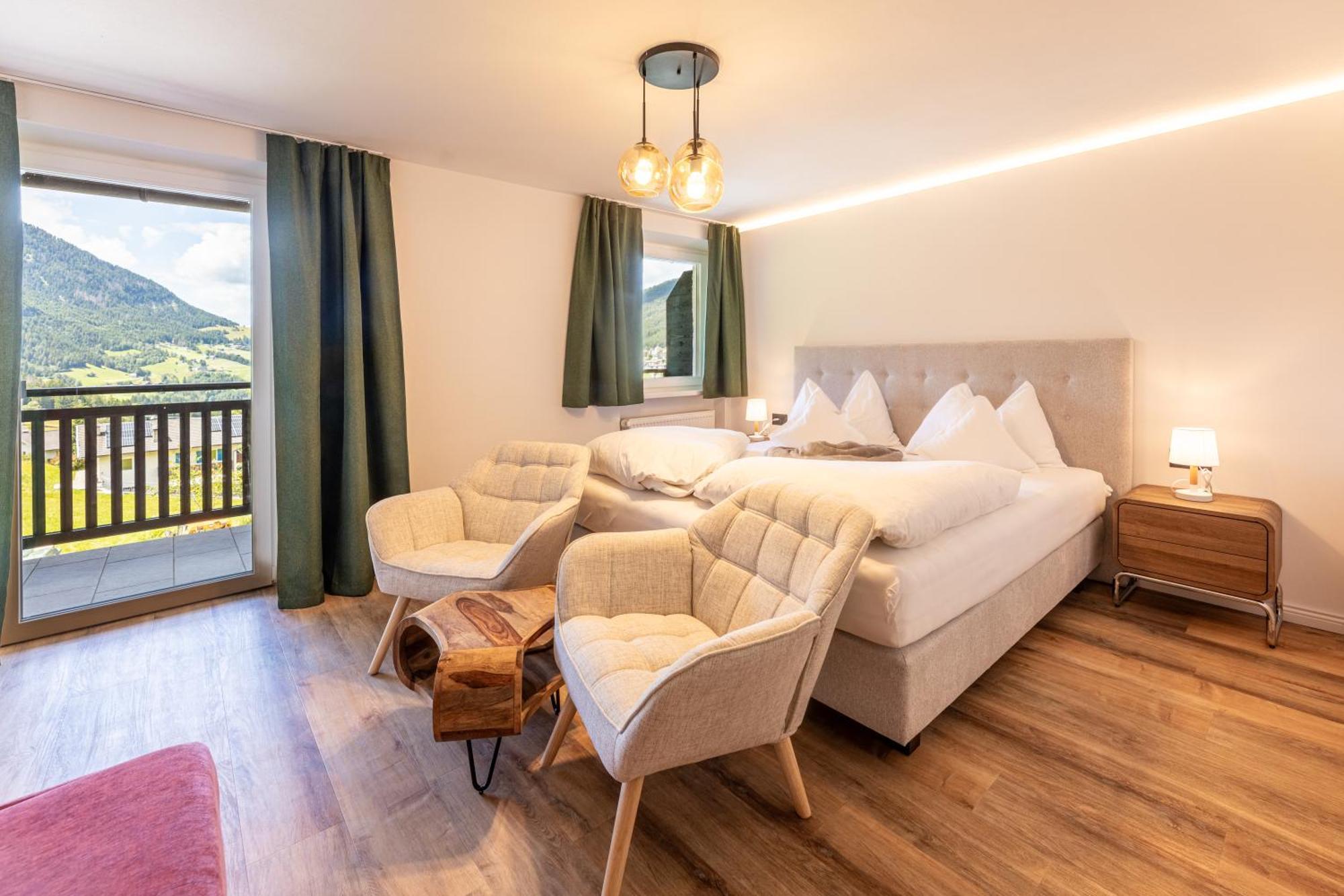 King Room Mountain View