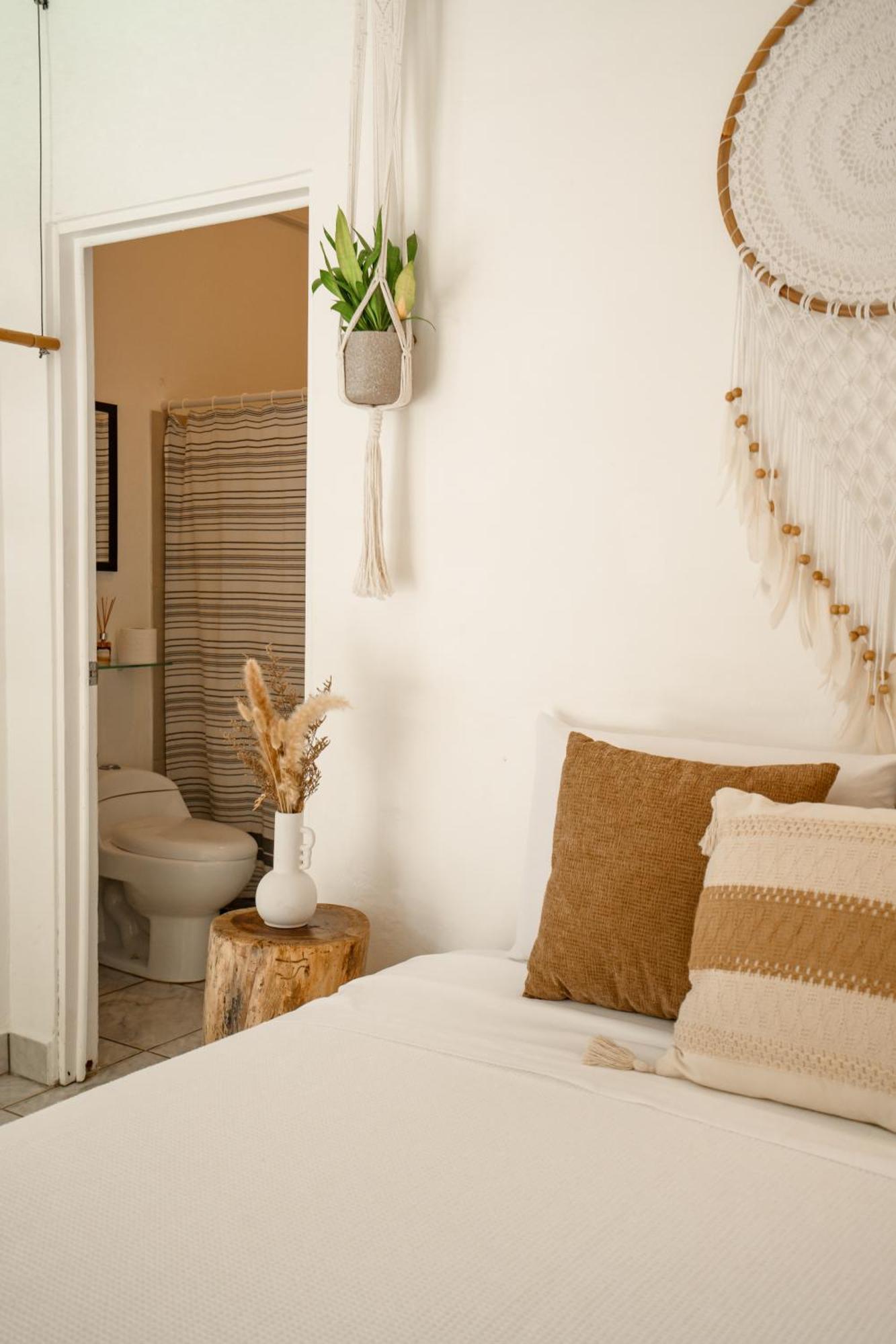 Double Room Private Bathroom