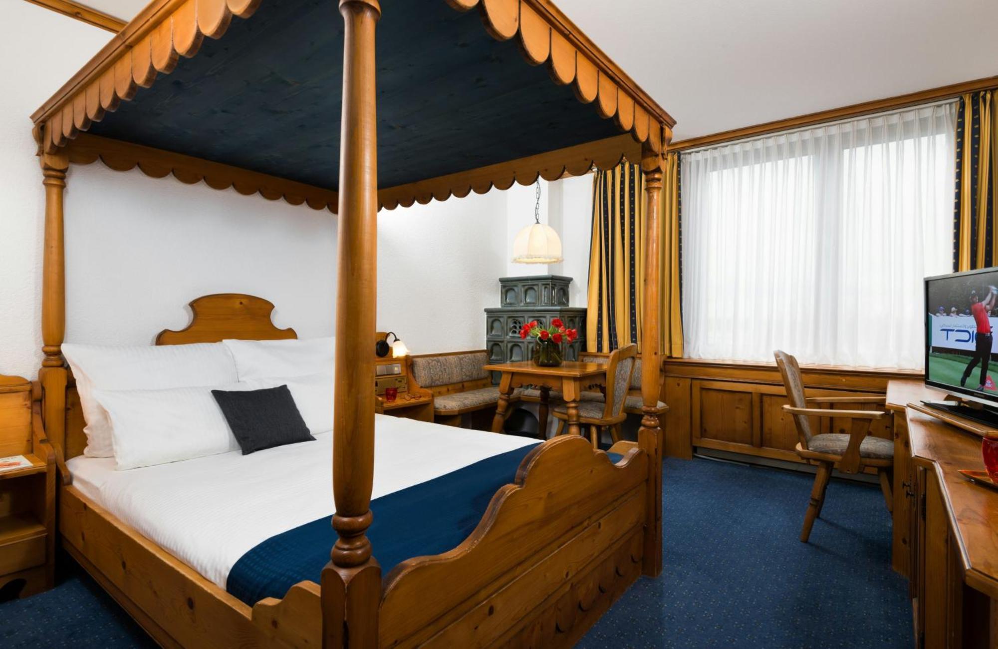 Deluxe Double or Twin Room