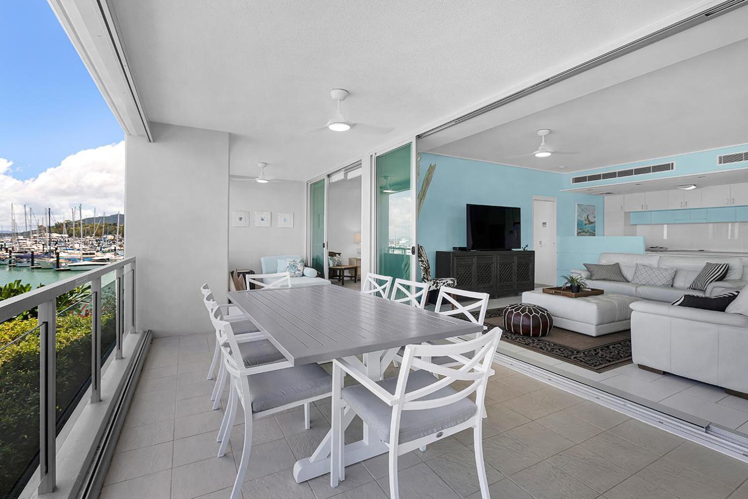 2 Bedroom 2 Bathroom Superior Waterfront Apartment
