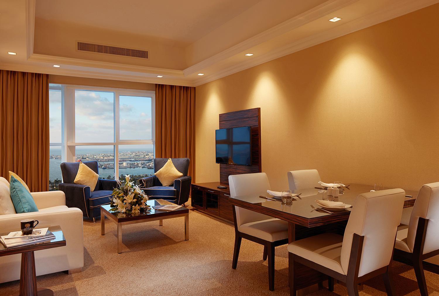 One-Bedroom Suite Sea View
