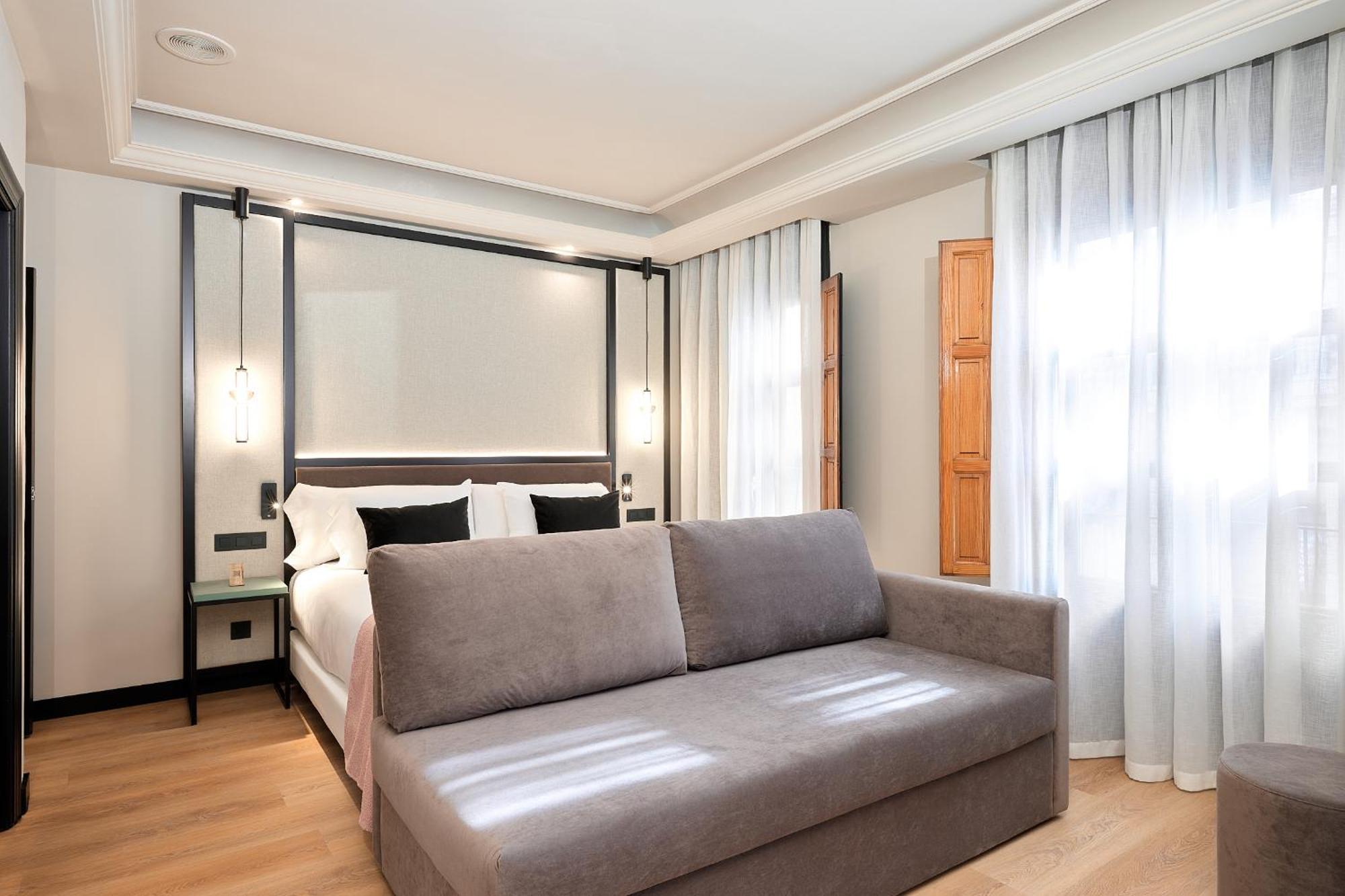 Triple Room Puerta Elvira