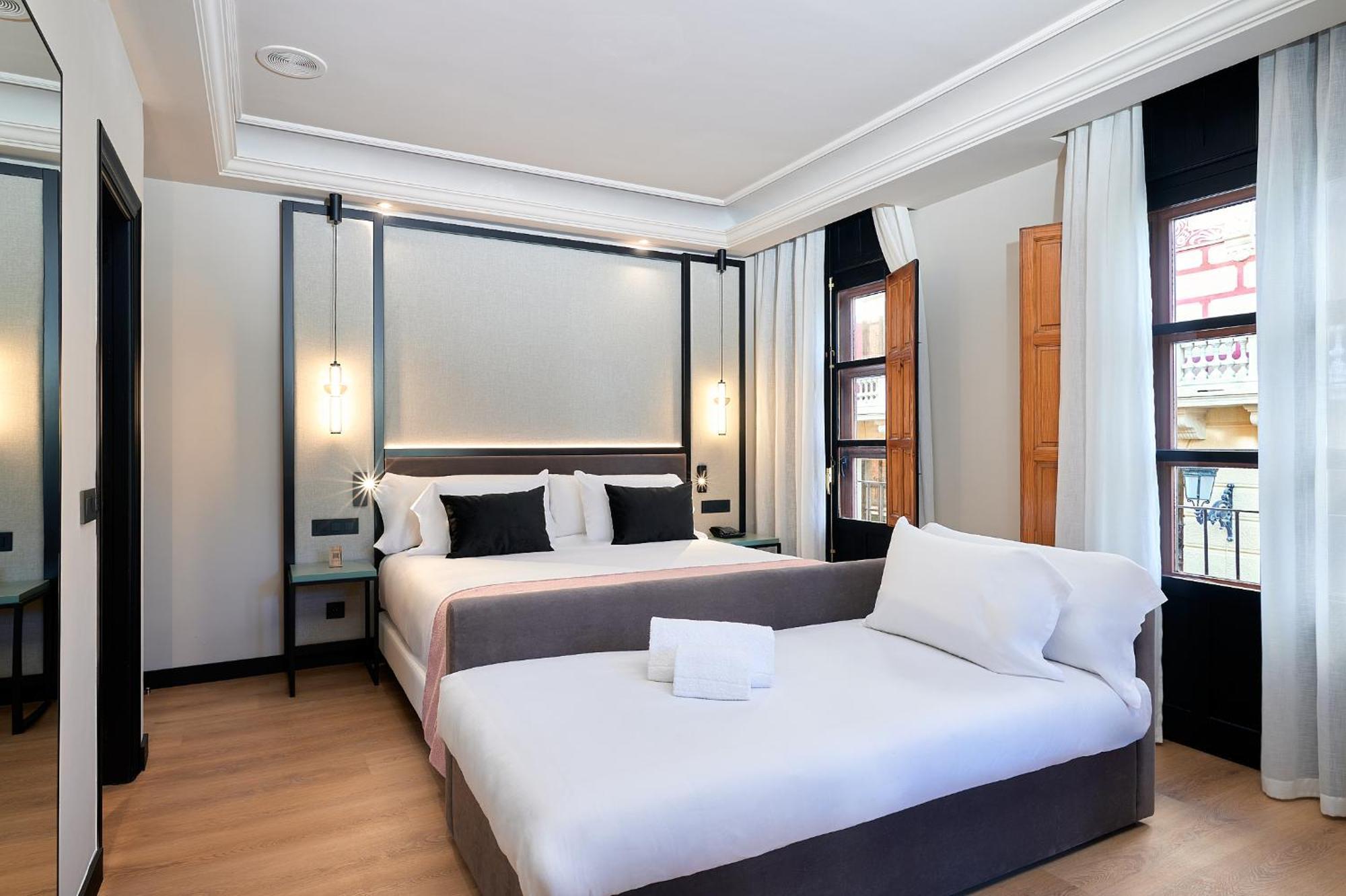 Triple Room Puerta Elvira