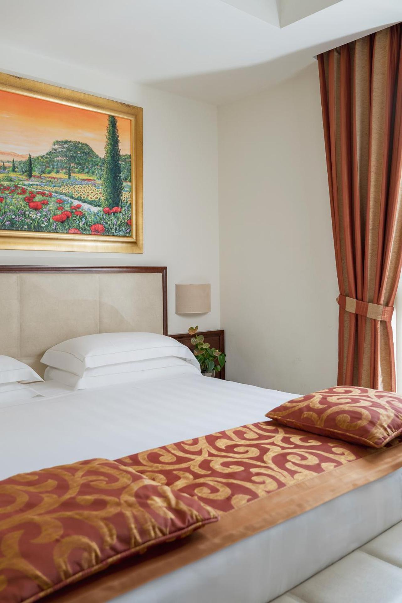 Classic Double or Twin Room