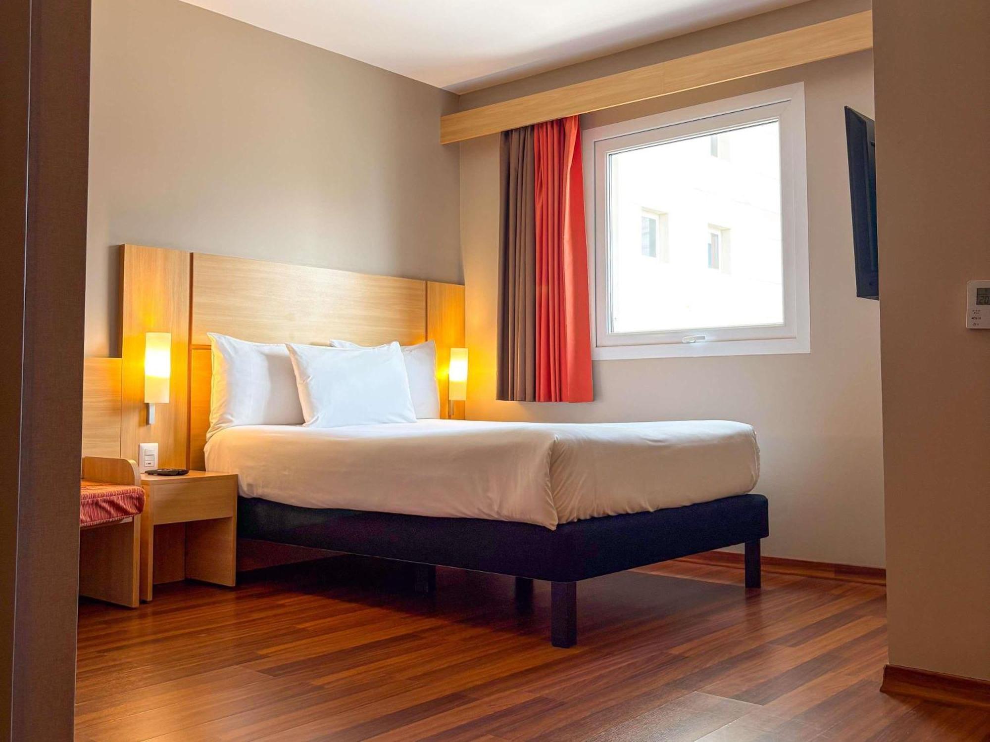 Standard Double Room - Disability Access