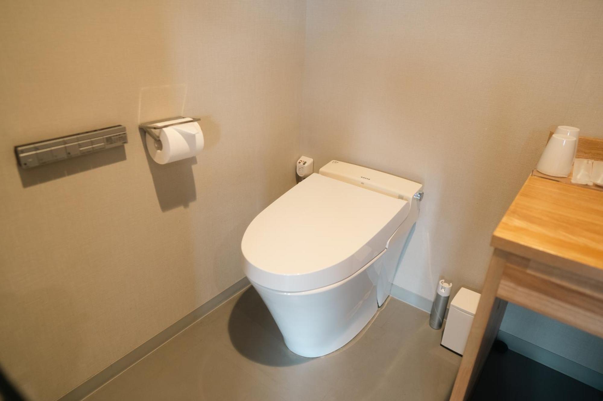 Junior Suite Room futon Private Bathroom