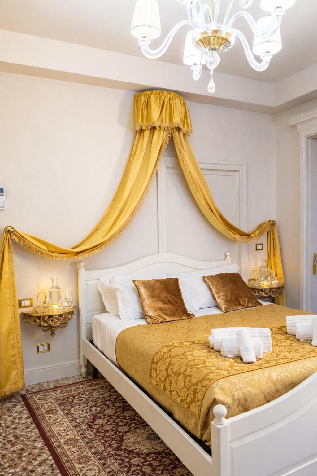 Deluxe Double Room Balcony