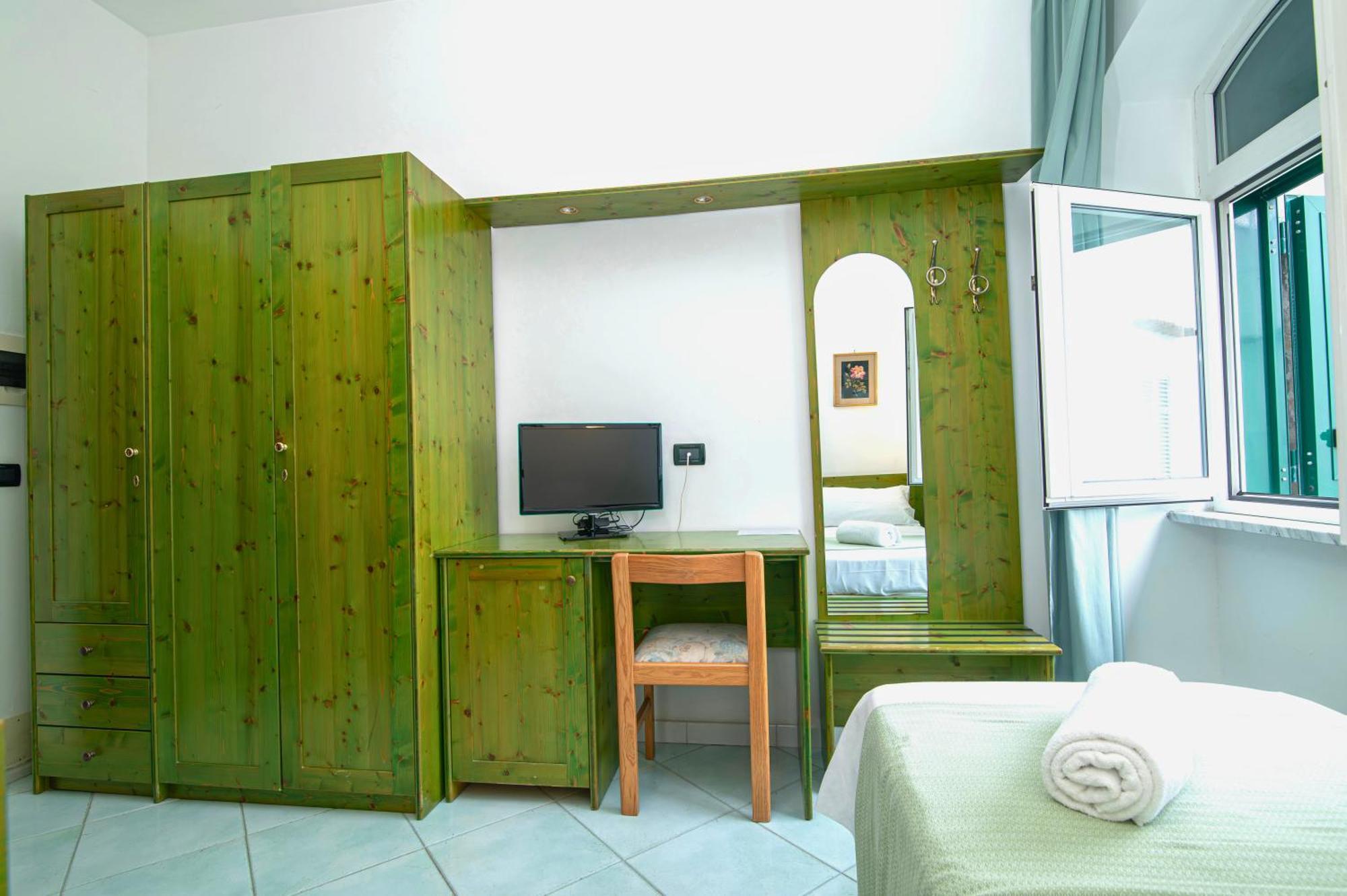 Standard Single Room