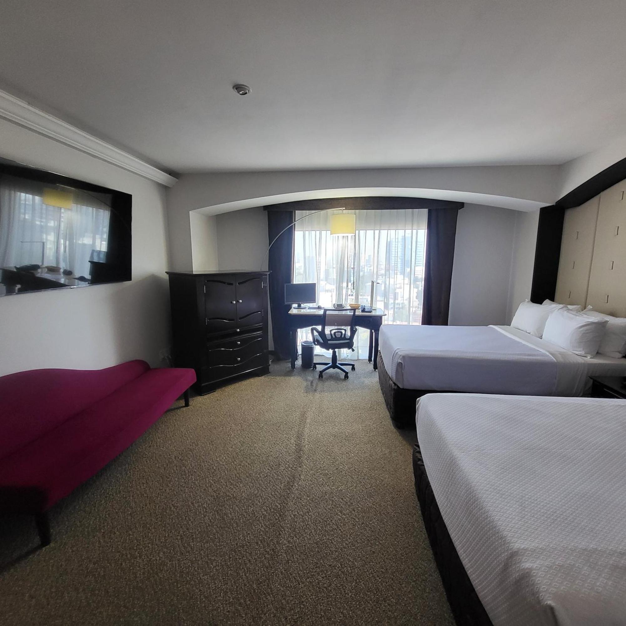 Double Room Ladies First or Non-Smoking
