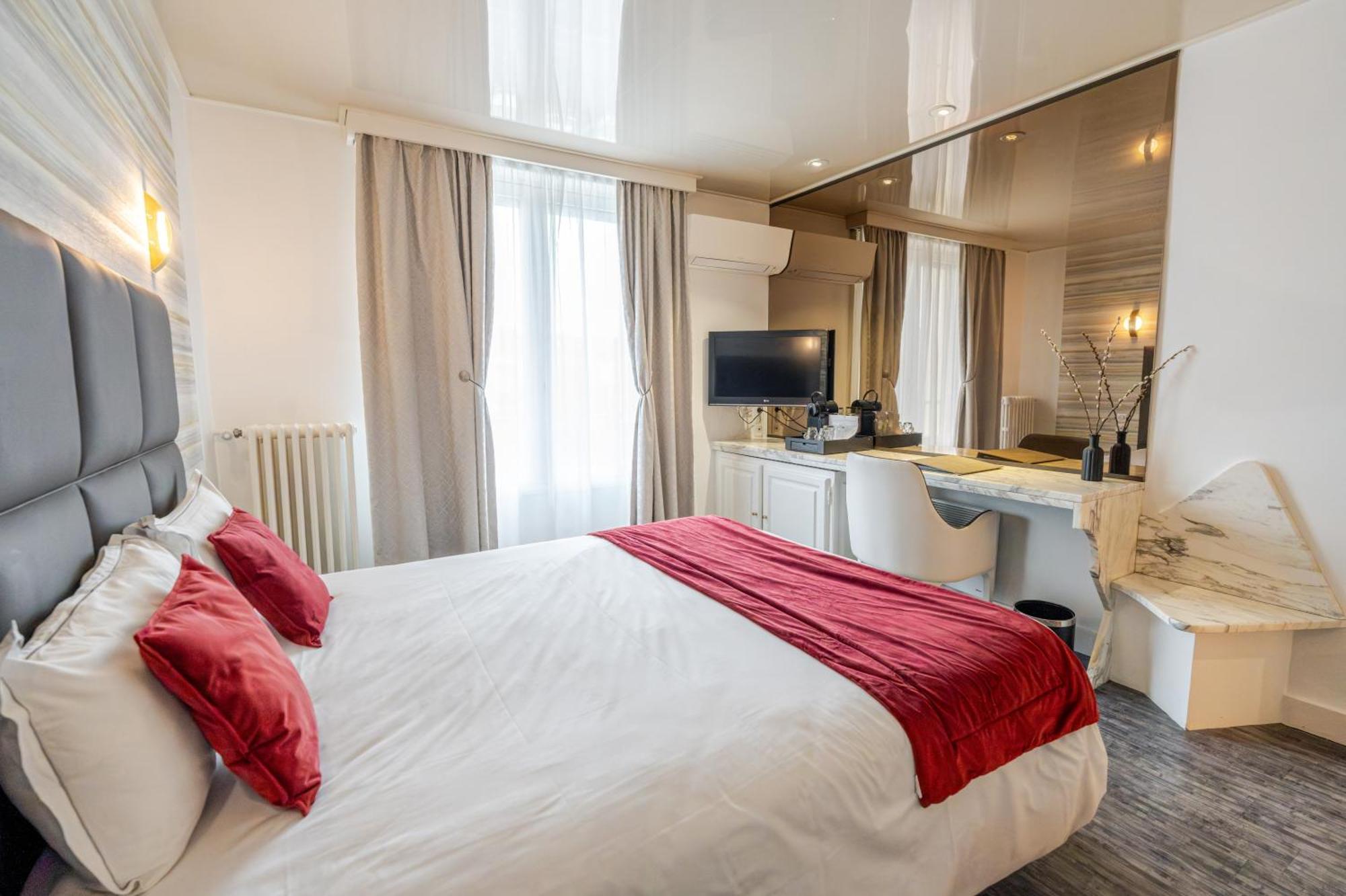 Classic Double Room