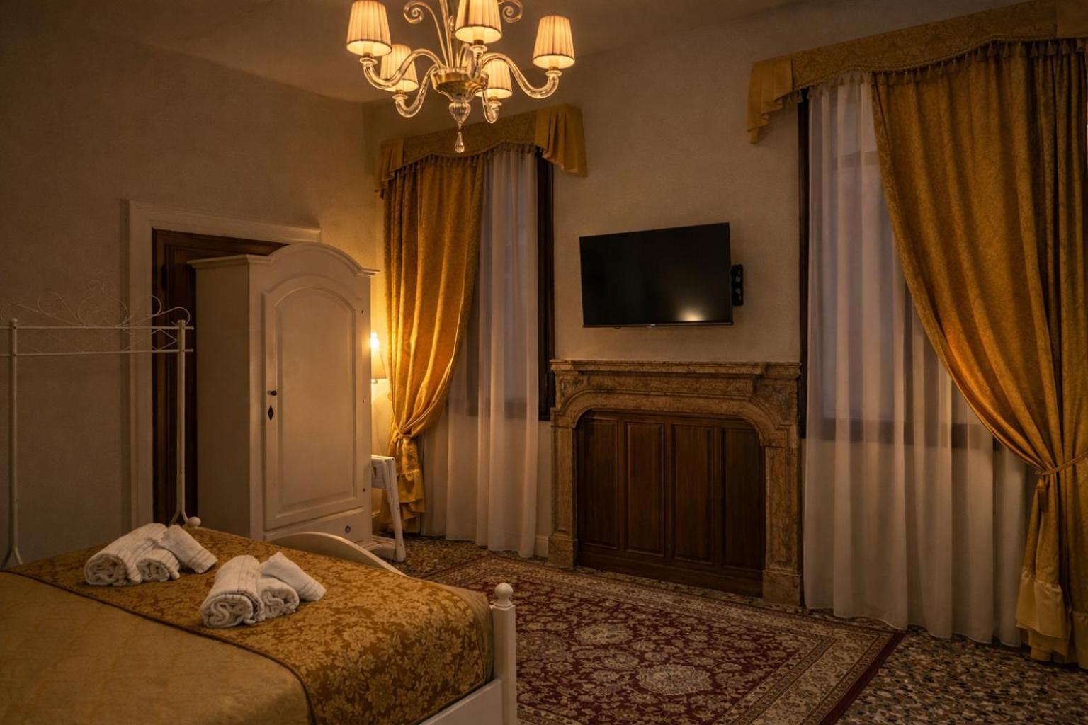 Executive Triple Room