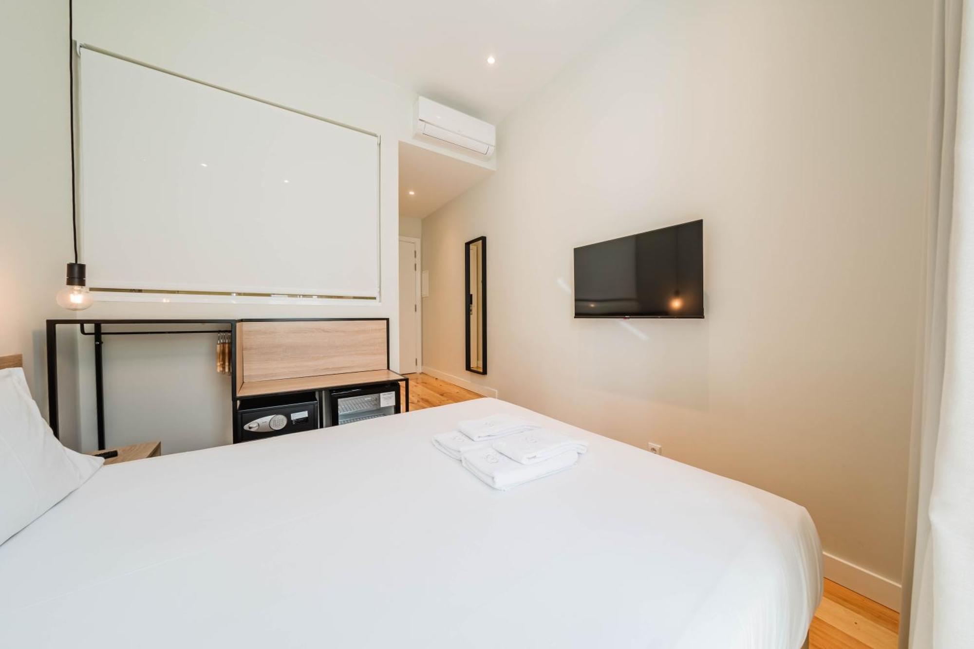 Double Room Private Bathroom