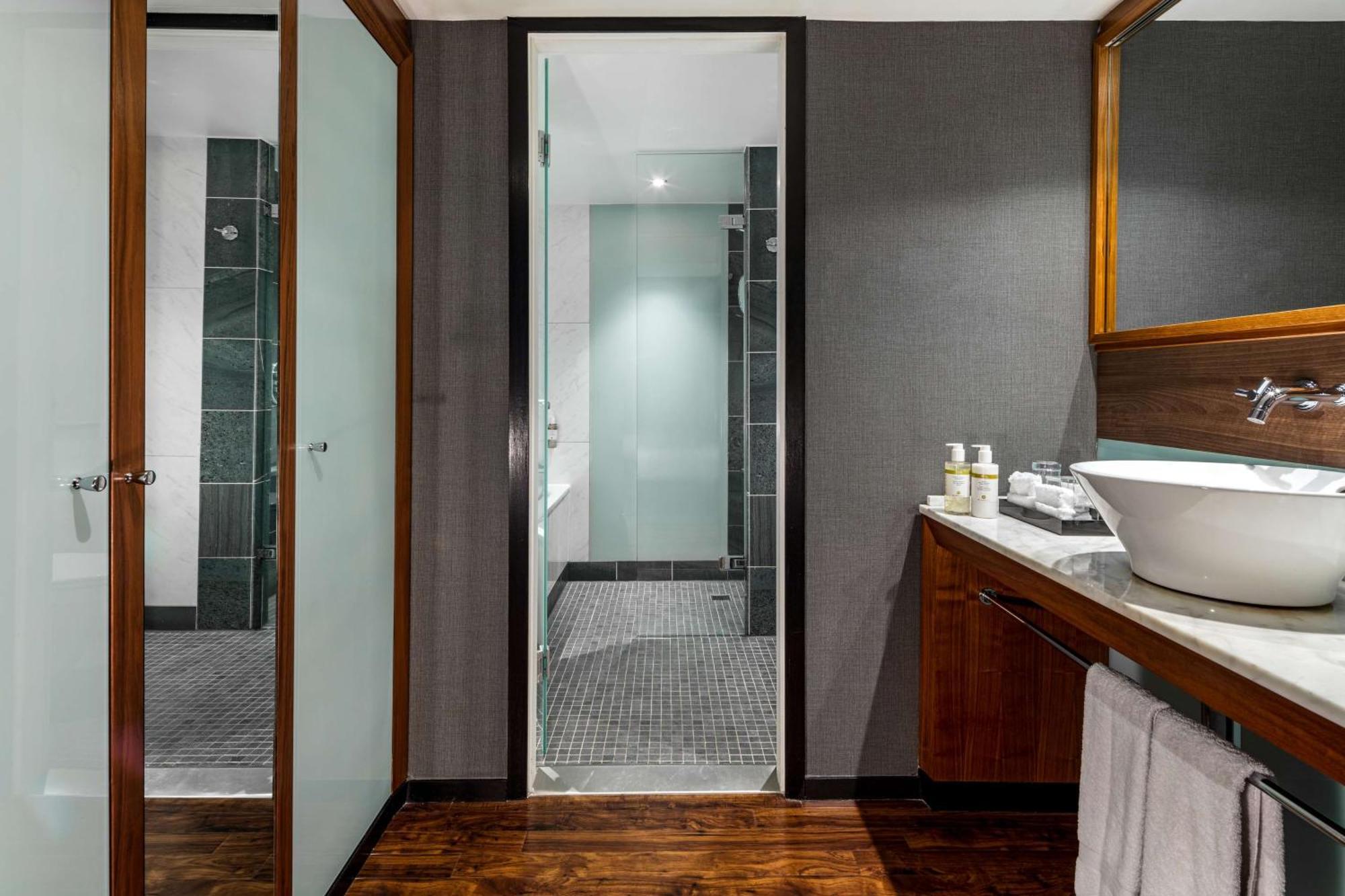 Suite with Terrace,1765792850:JPEG