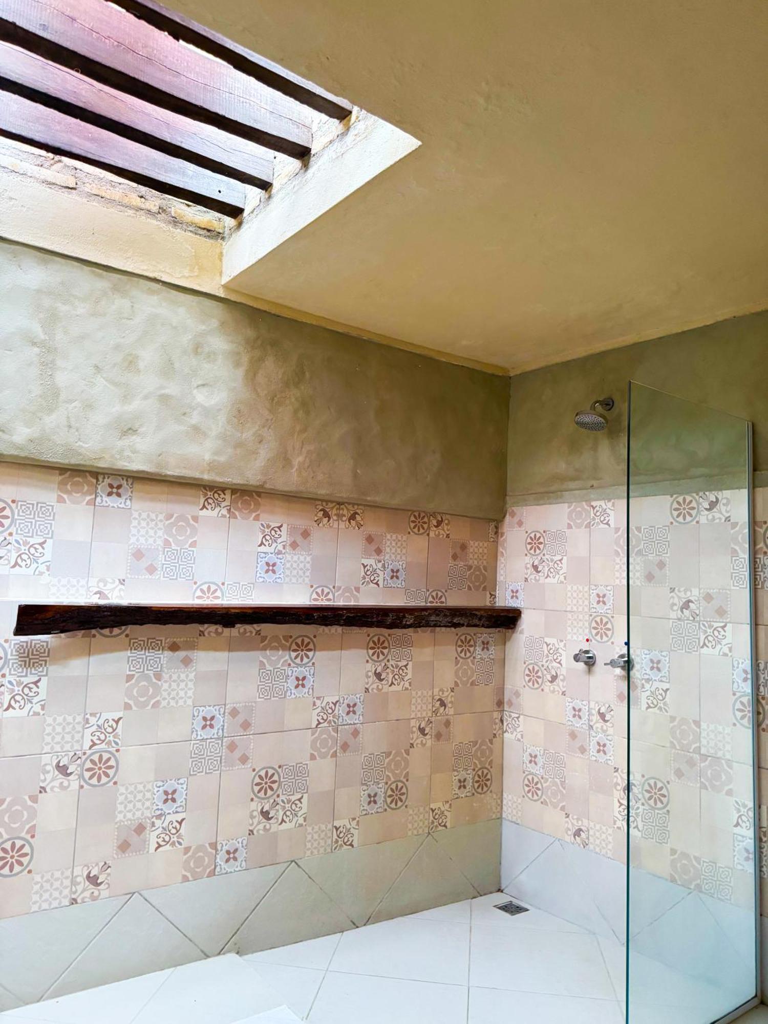 Queen Suite Spa Bath