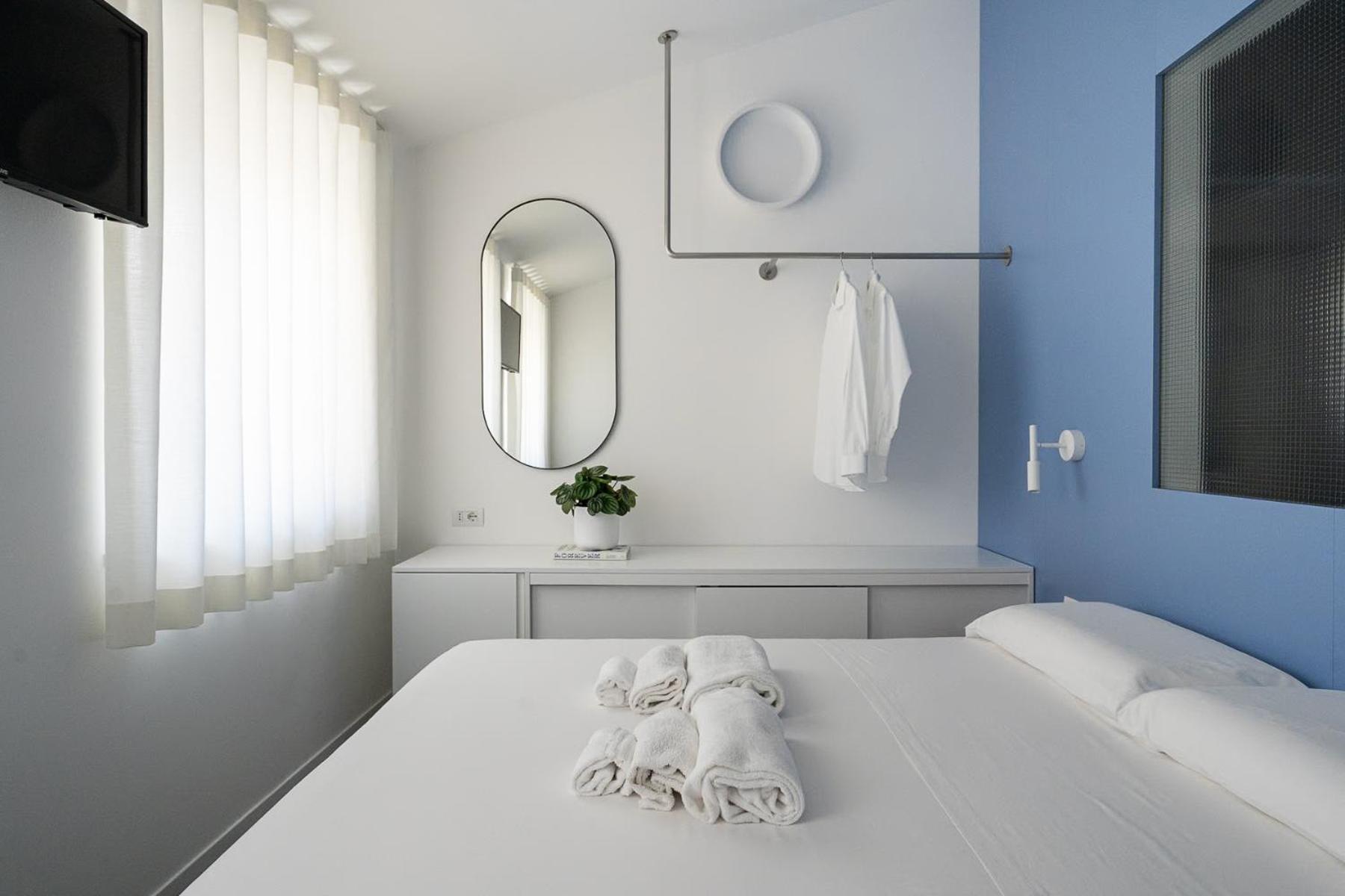 Double Room Private Bathroom