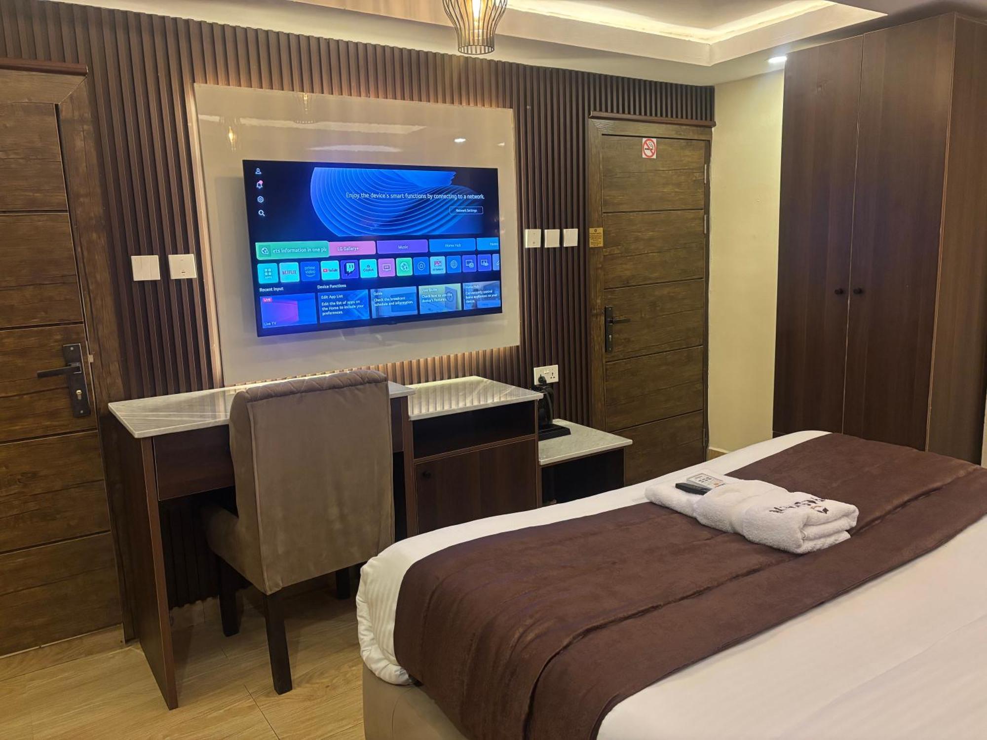 Superior King Room