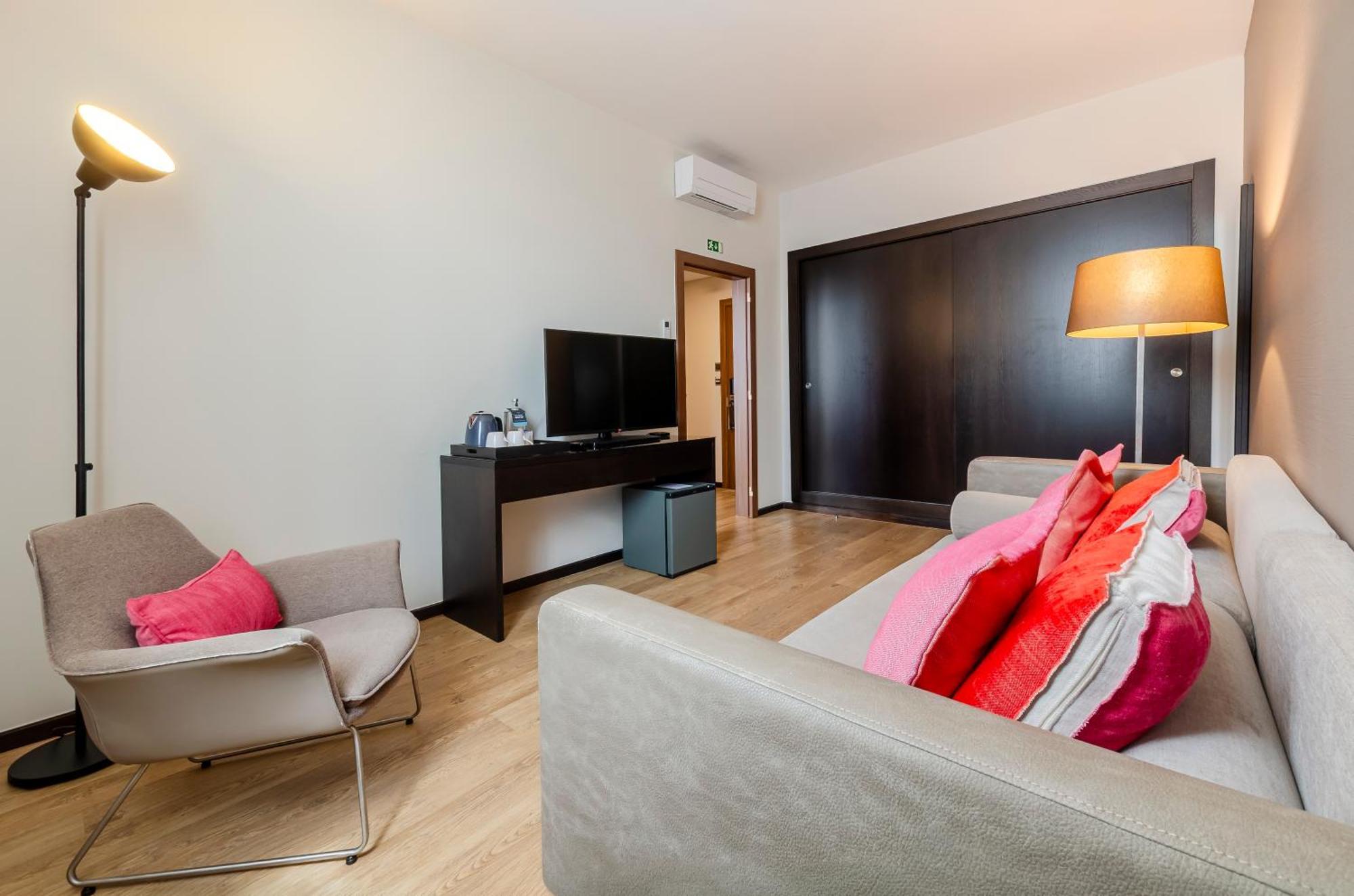 Suite City View