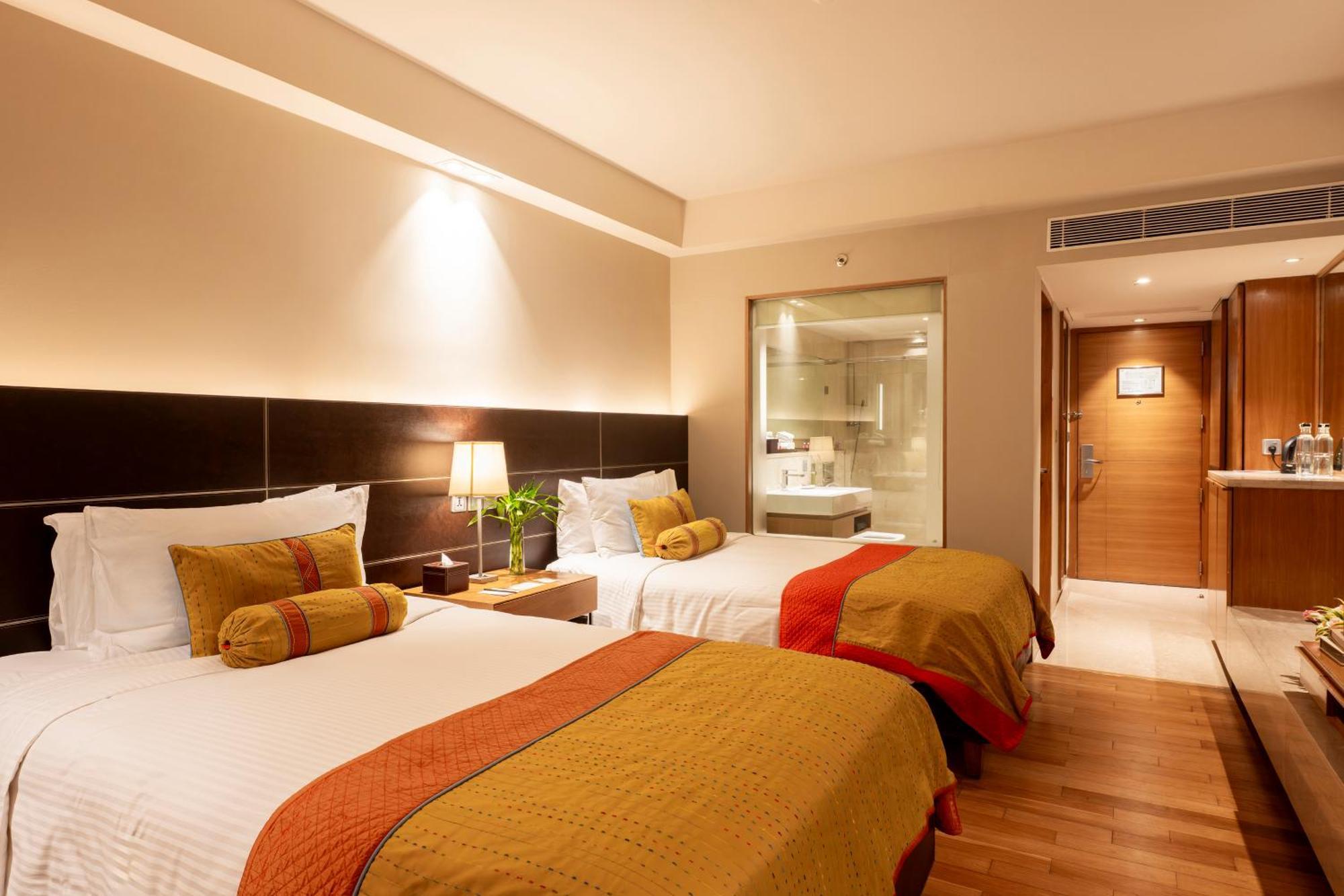 Executive Club King Room on Food & soft beverages Laundry & Spa