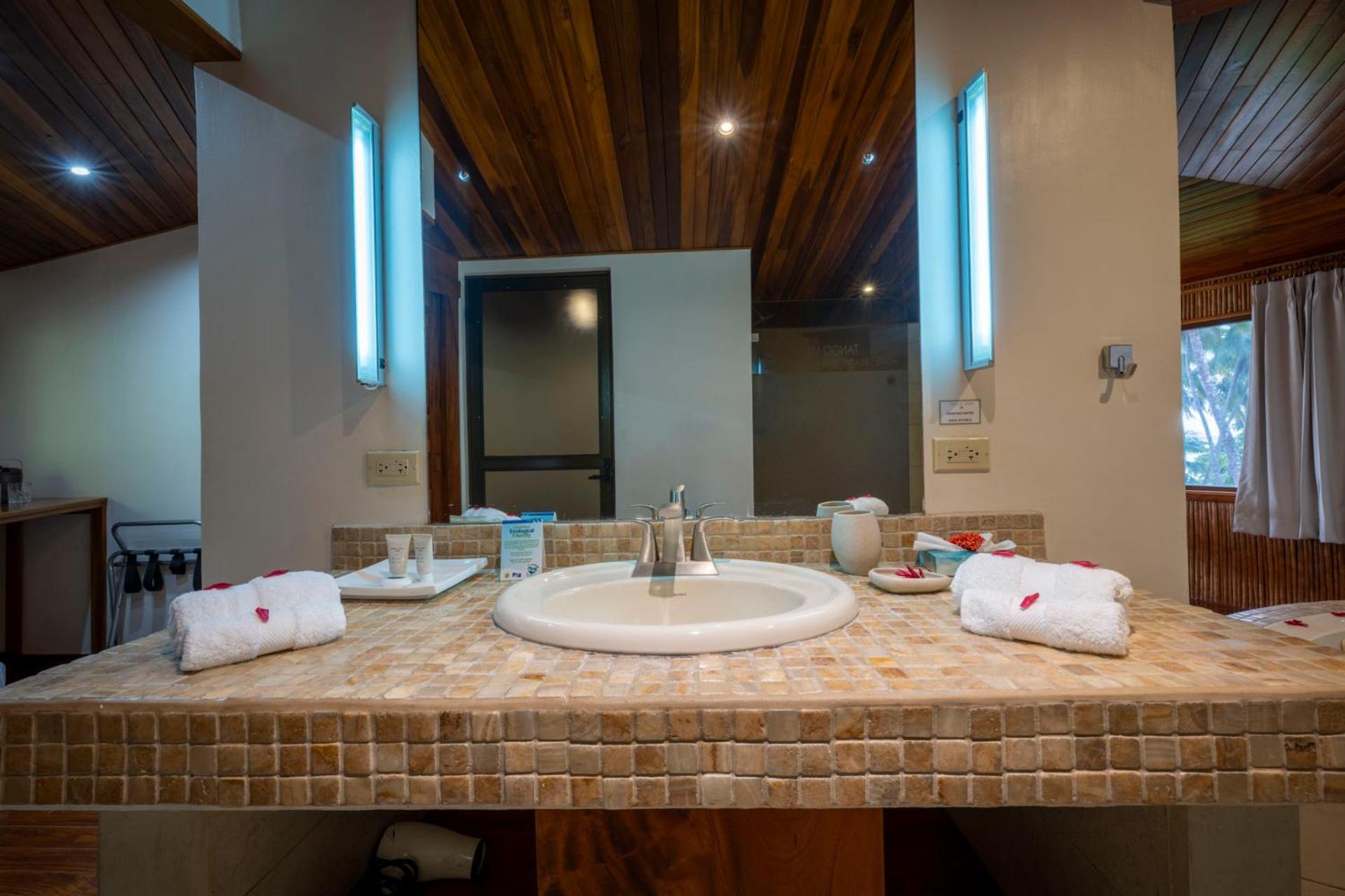 Tiki Suite BeachFront