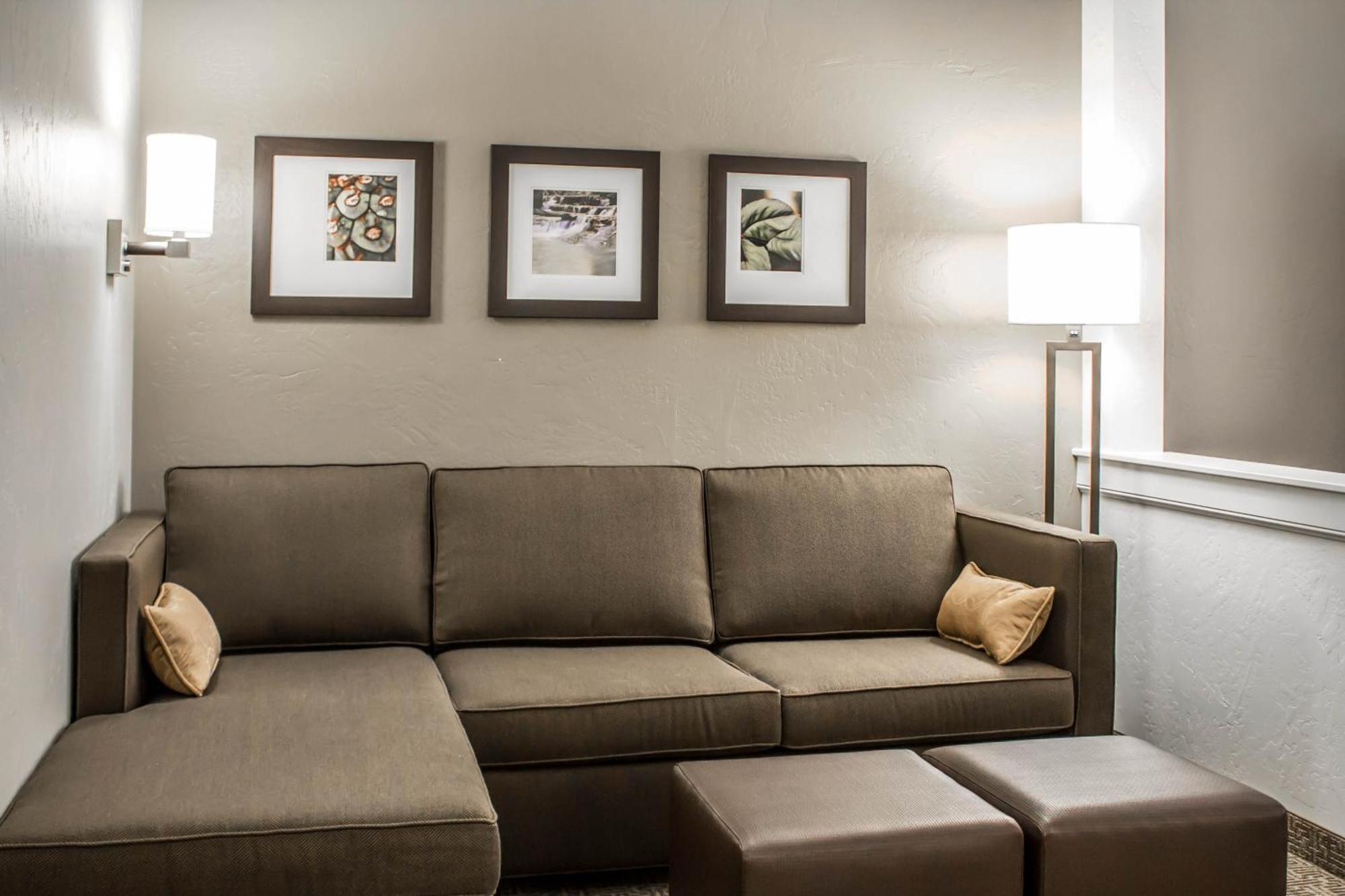 Queen Room Two Queen Beds Suite or Sofa Bed Non-Smoking