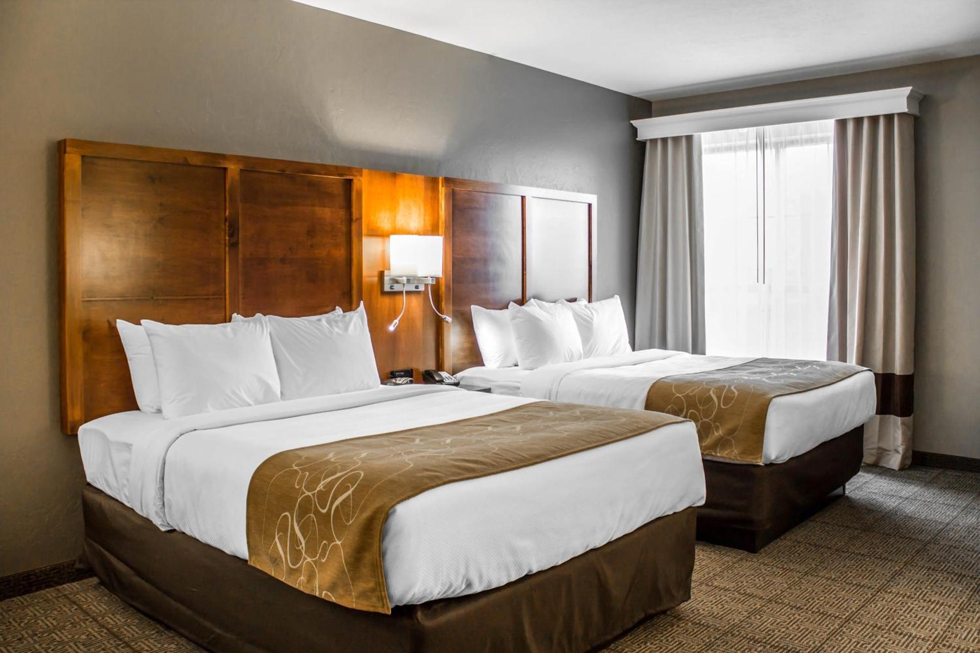 Queen Suite Two Queen Beds Non-Smoking or Pet Friendly
