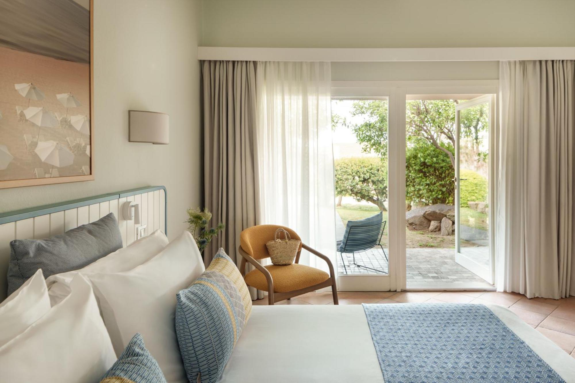 Double or Twin Room Garden View