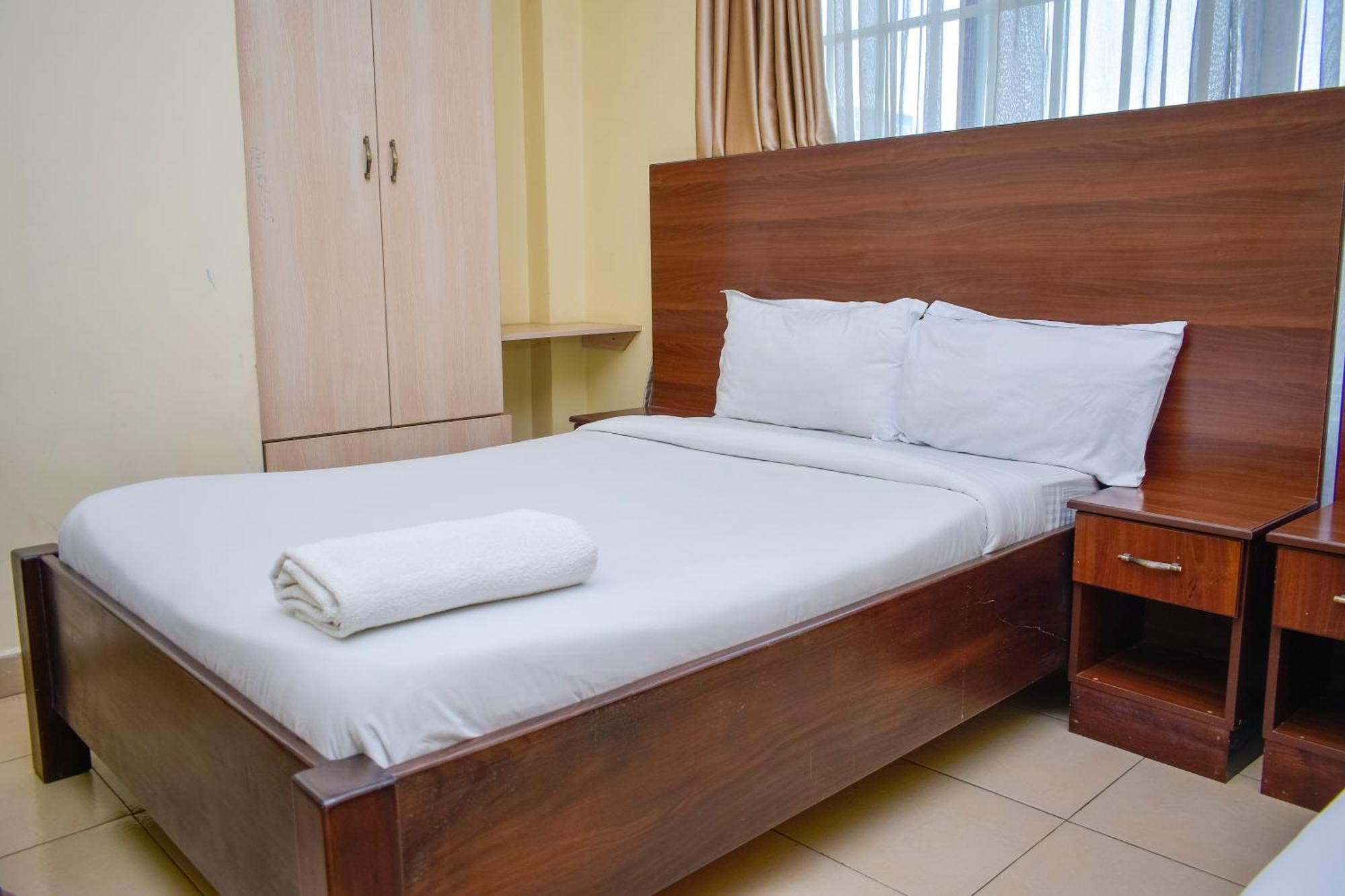 Queen Room Two Queen Beds