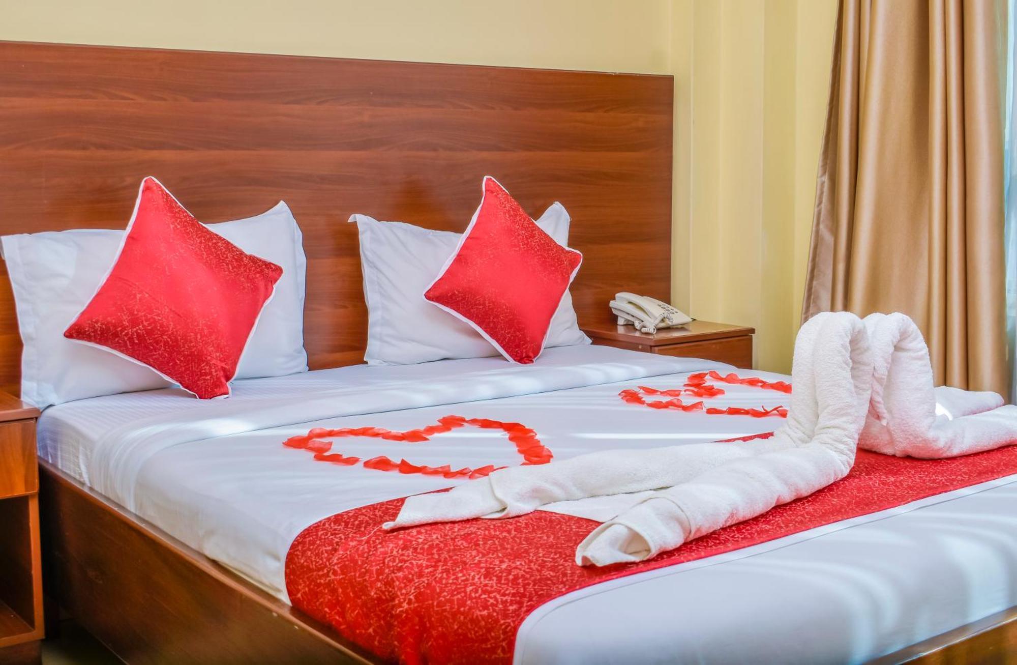 Deluxe King Room