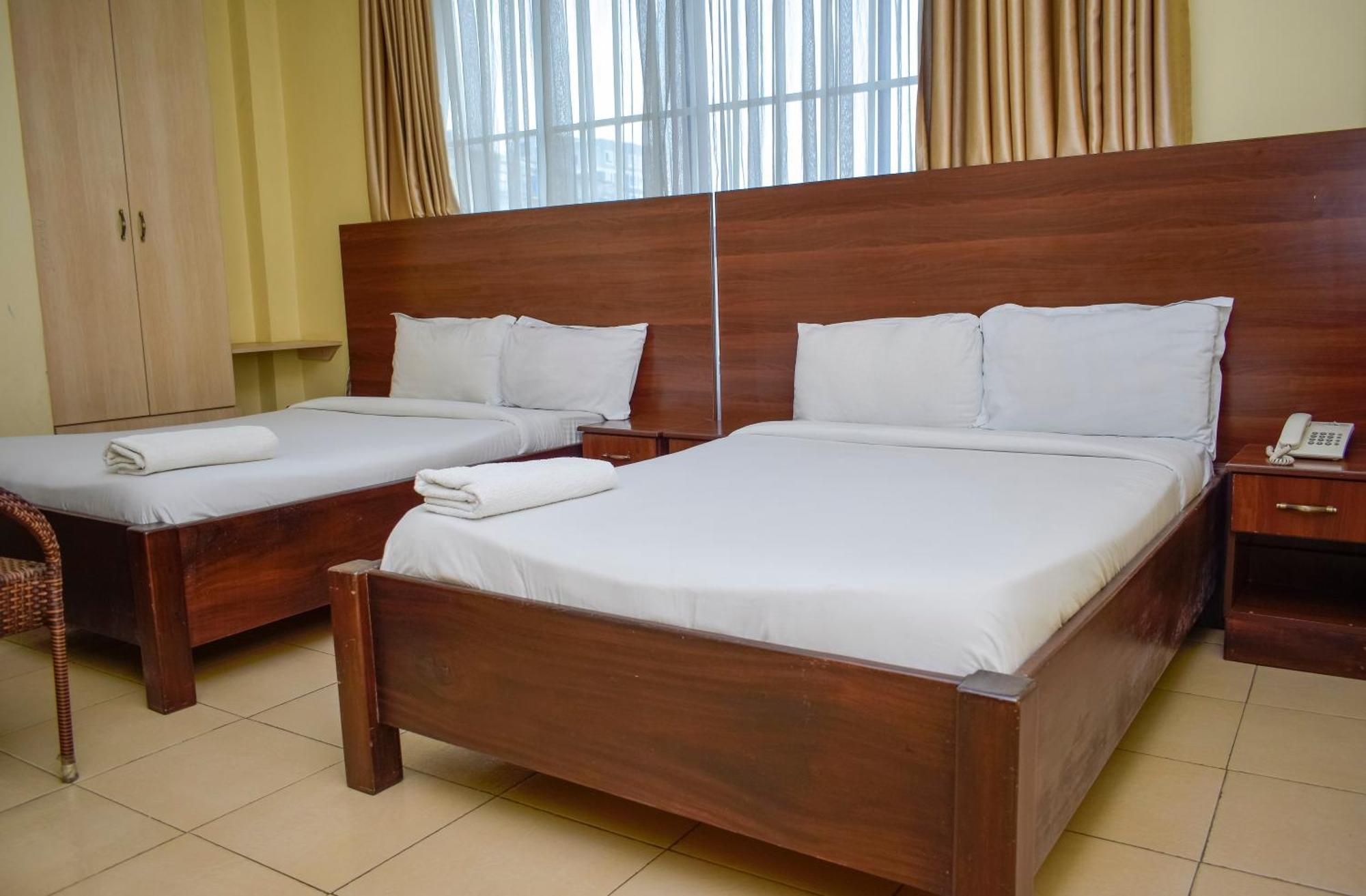 Queen Room Two Queen Beds