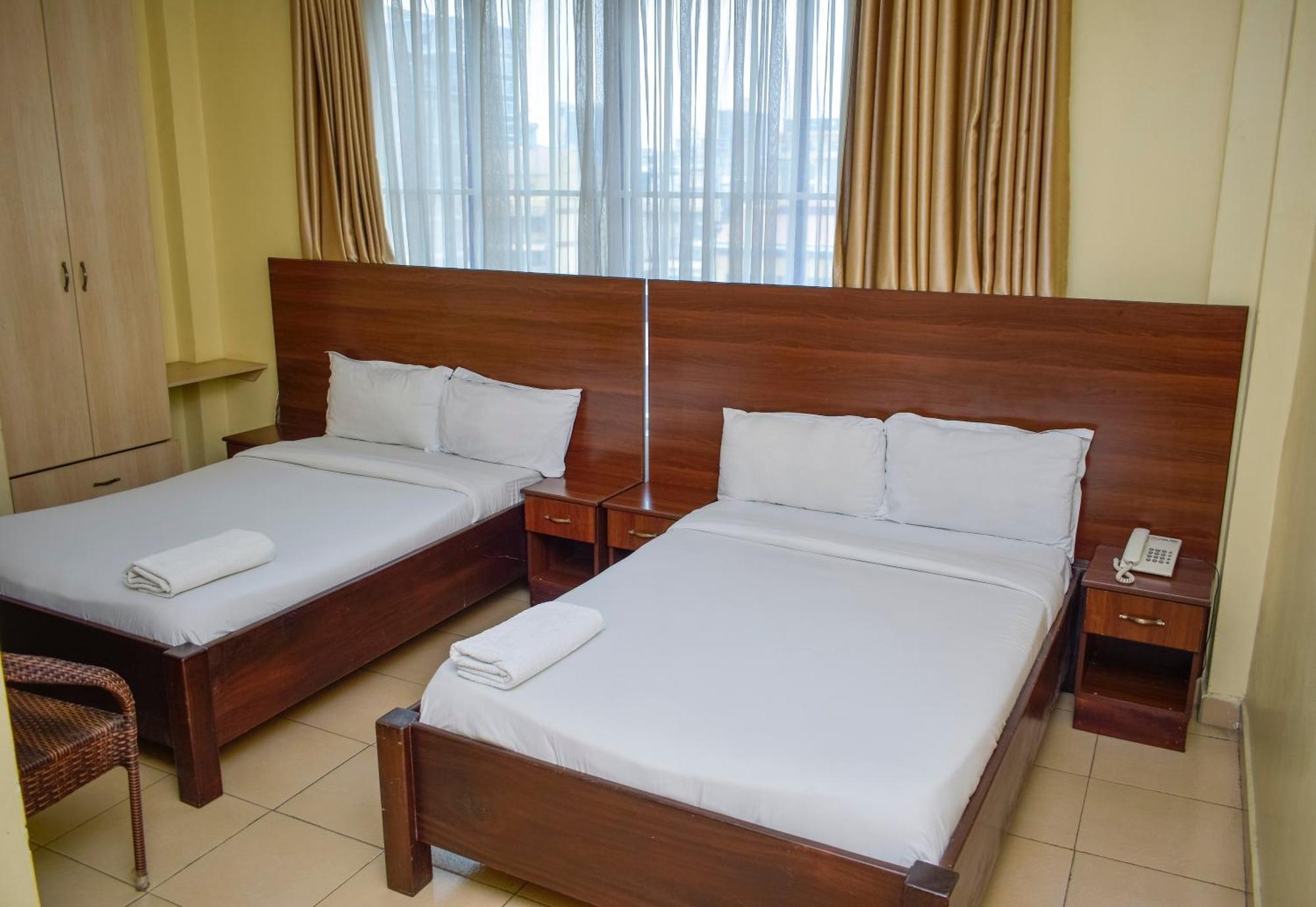 Queen Room Two Queen Beds