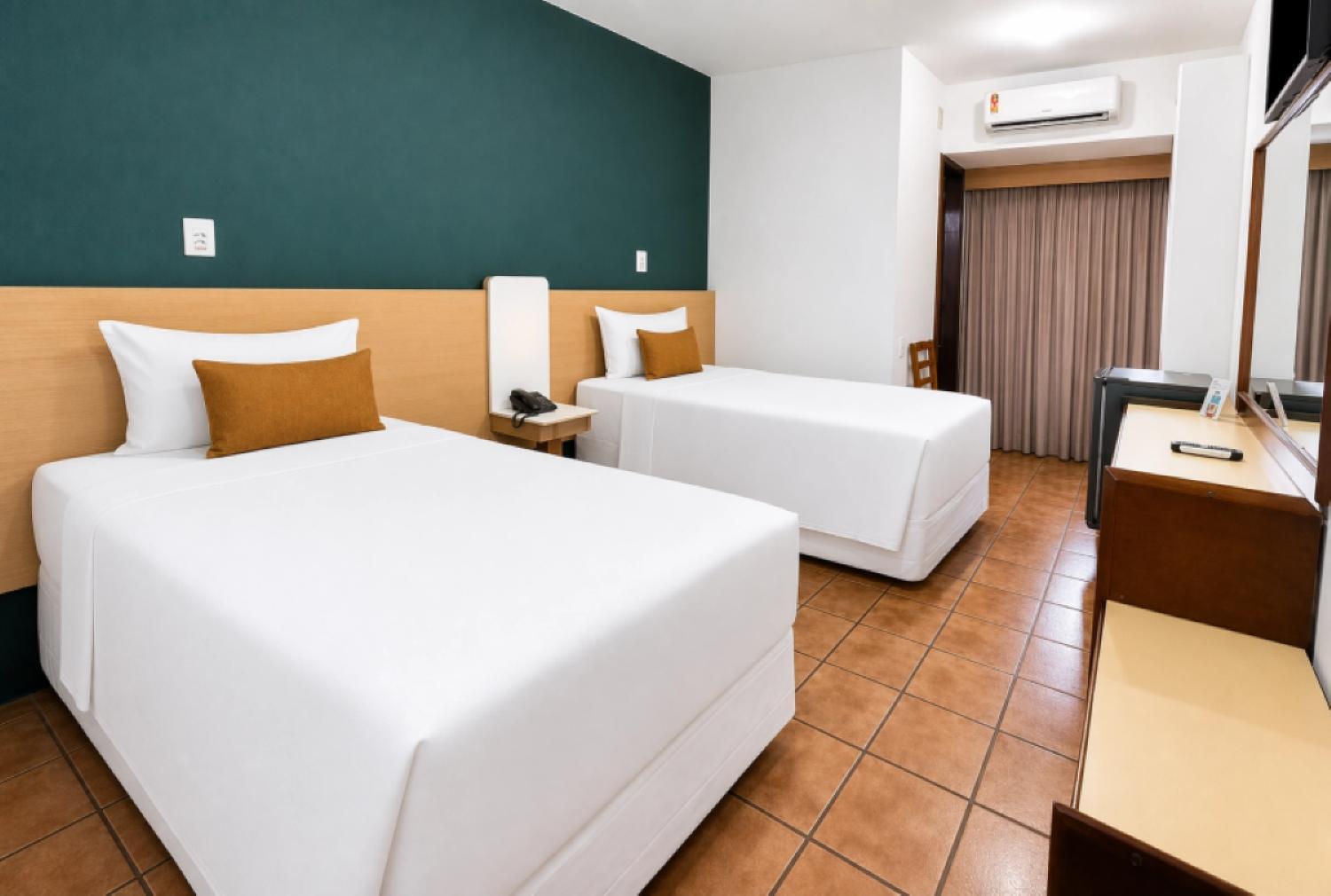 Deluxe Double or Twin Room Sea View