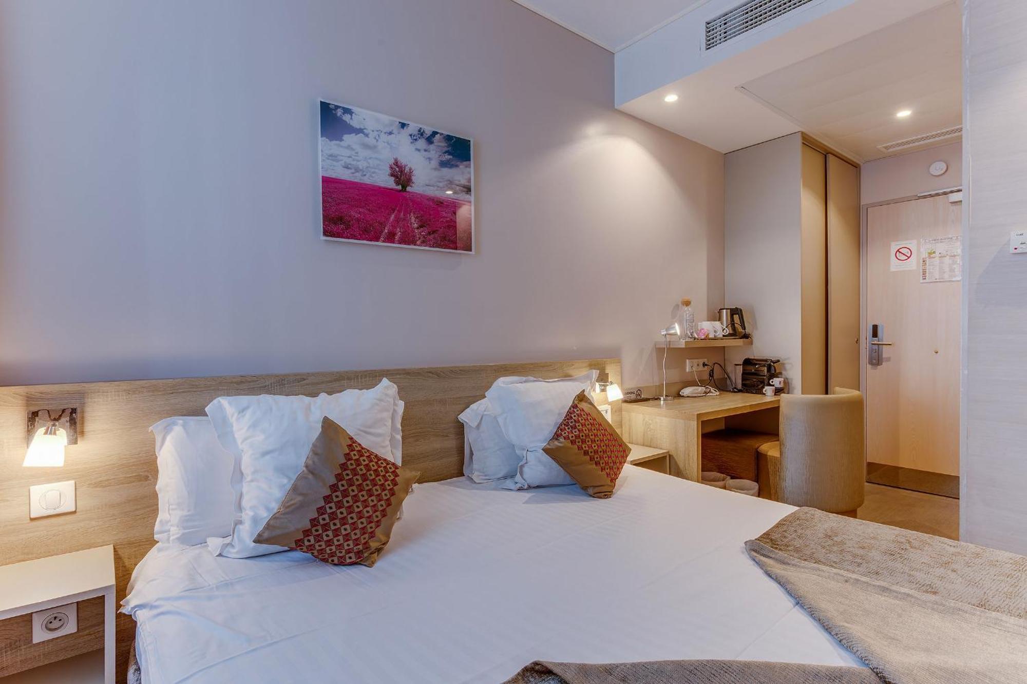 Standard Double or Twin Room Street Side