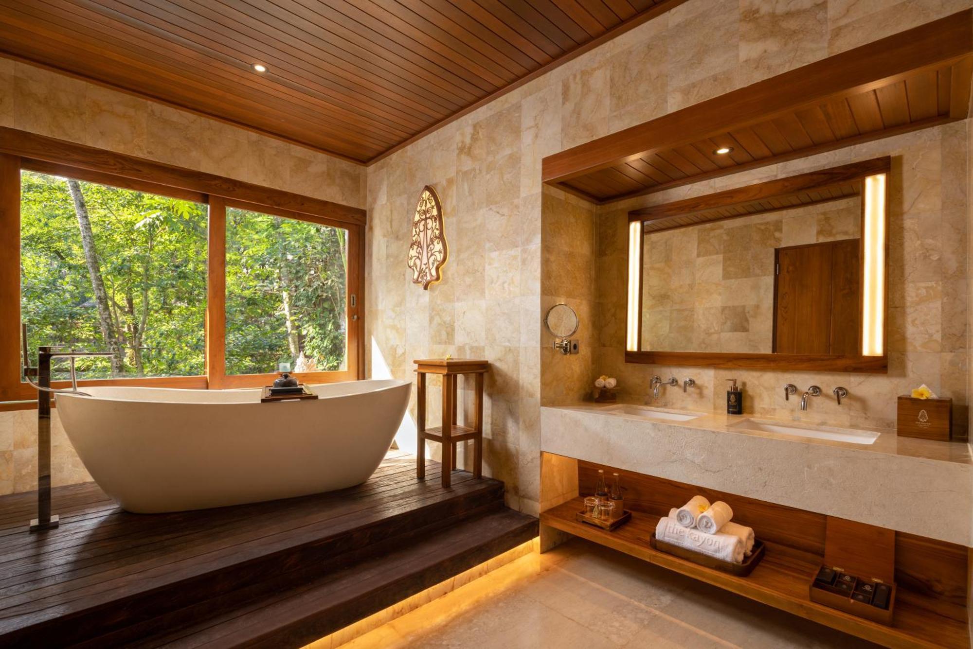 Royal Jacuzzi Pool Villa