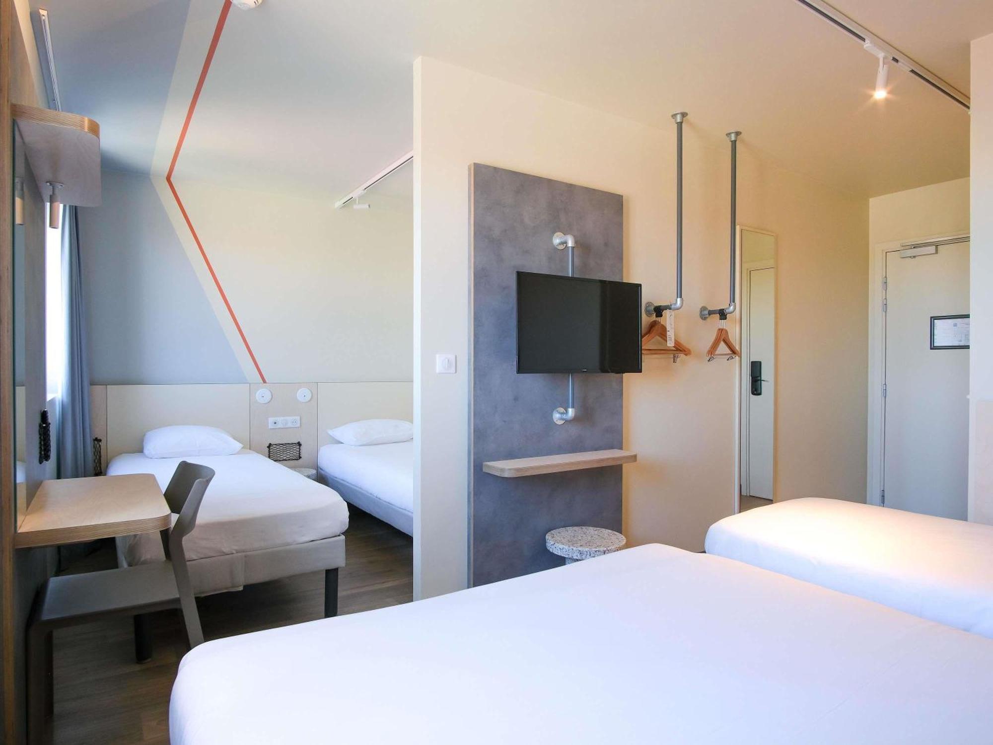 Standard Room One Double Bed Three Single Beds