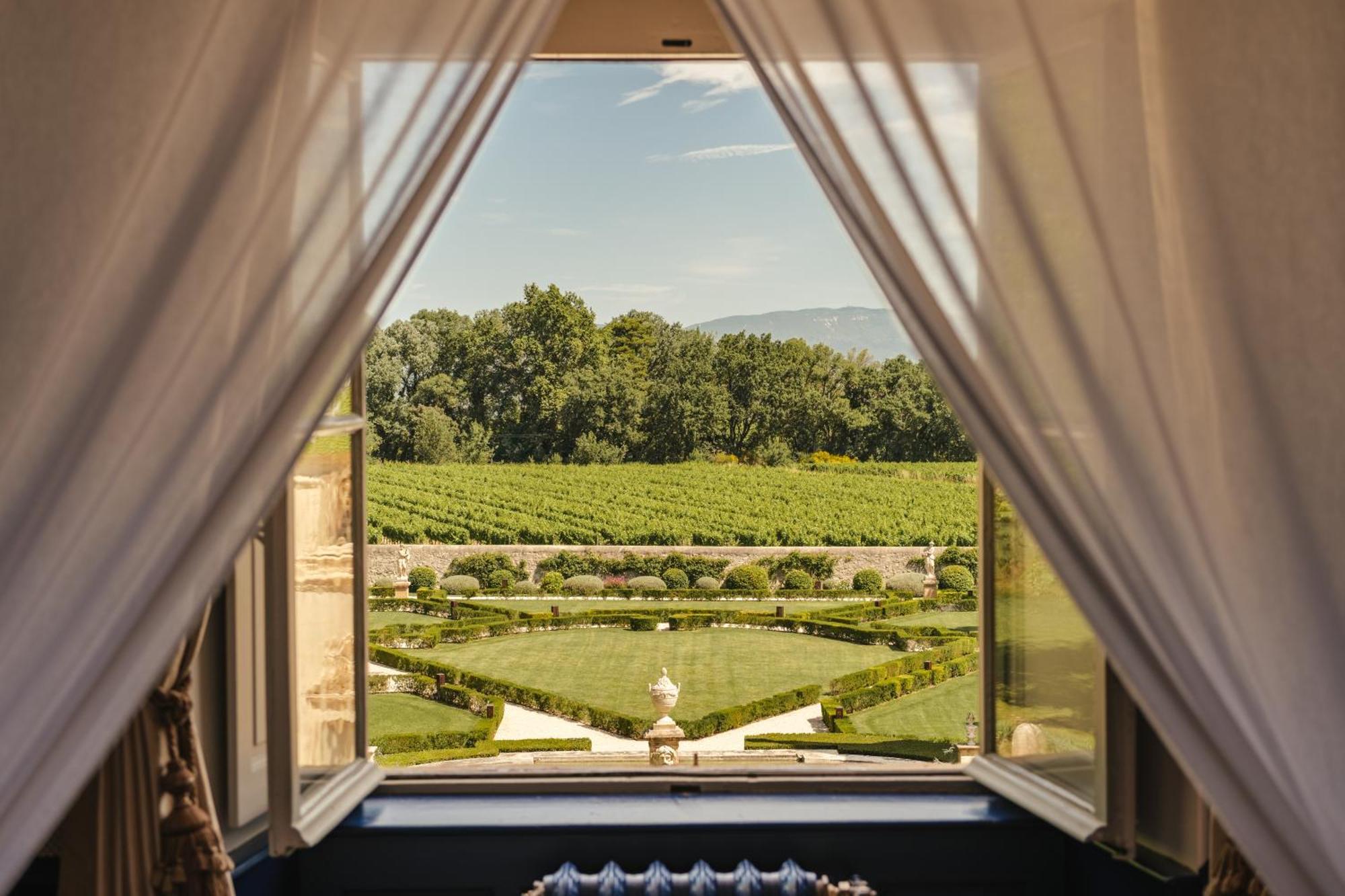 Deluxe Château Room