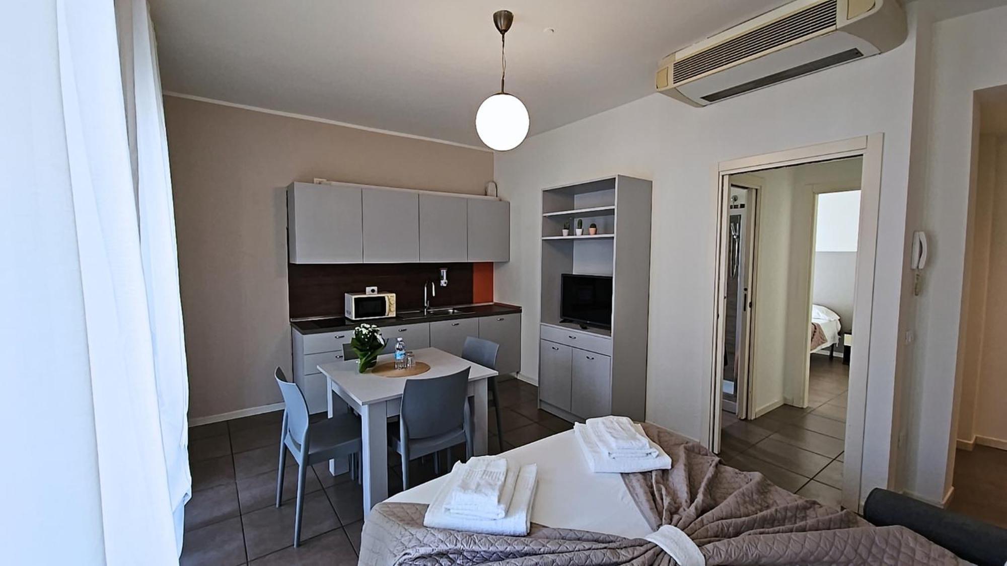 Appartamento con 2 Camere da Letto - Piano Terra