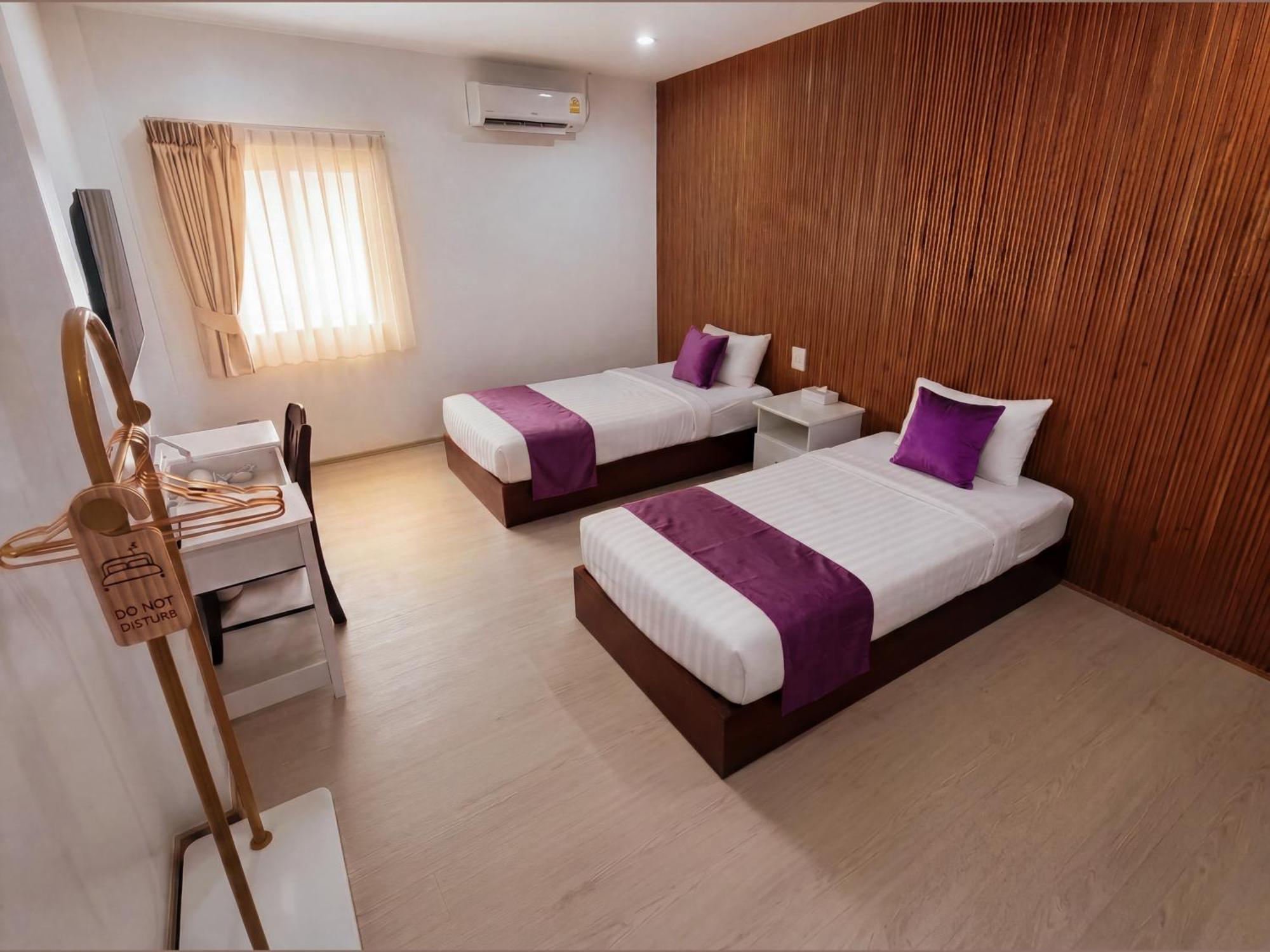 Deluxe Double or Twin Room