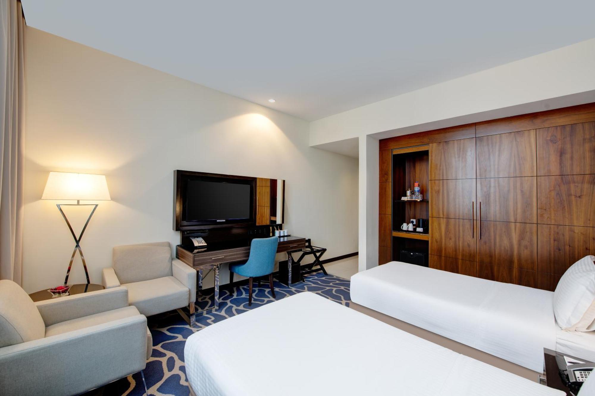 Deluxe Twin Room City View