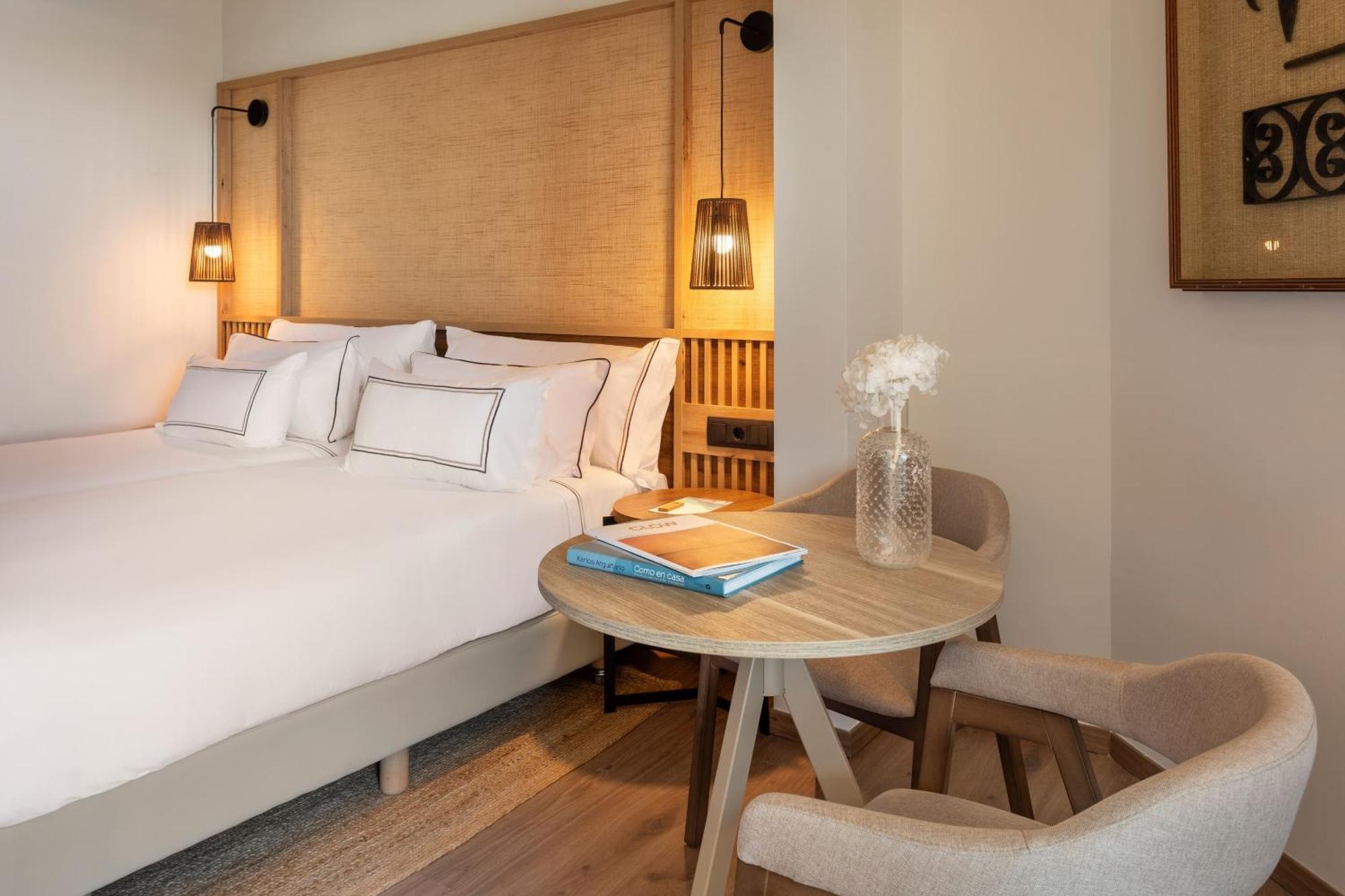 Junior Suite The Level (2 Adults + 2 Children)