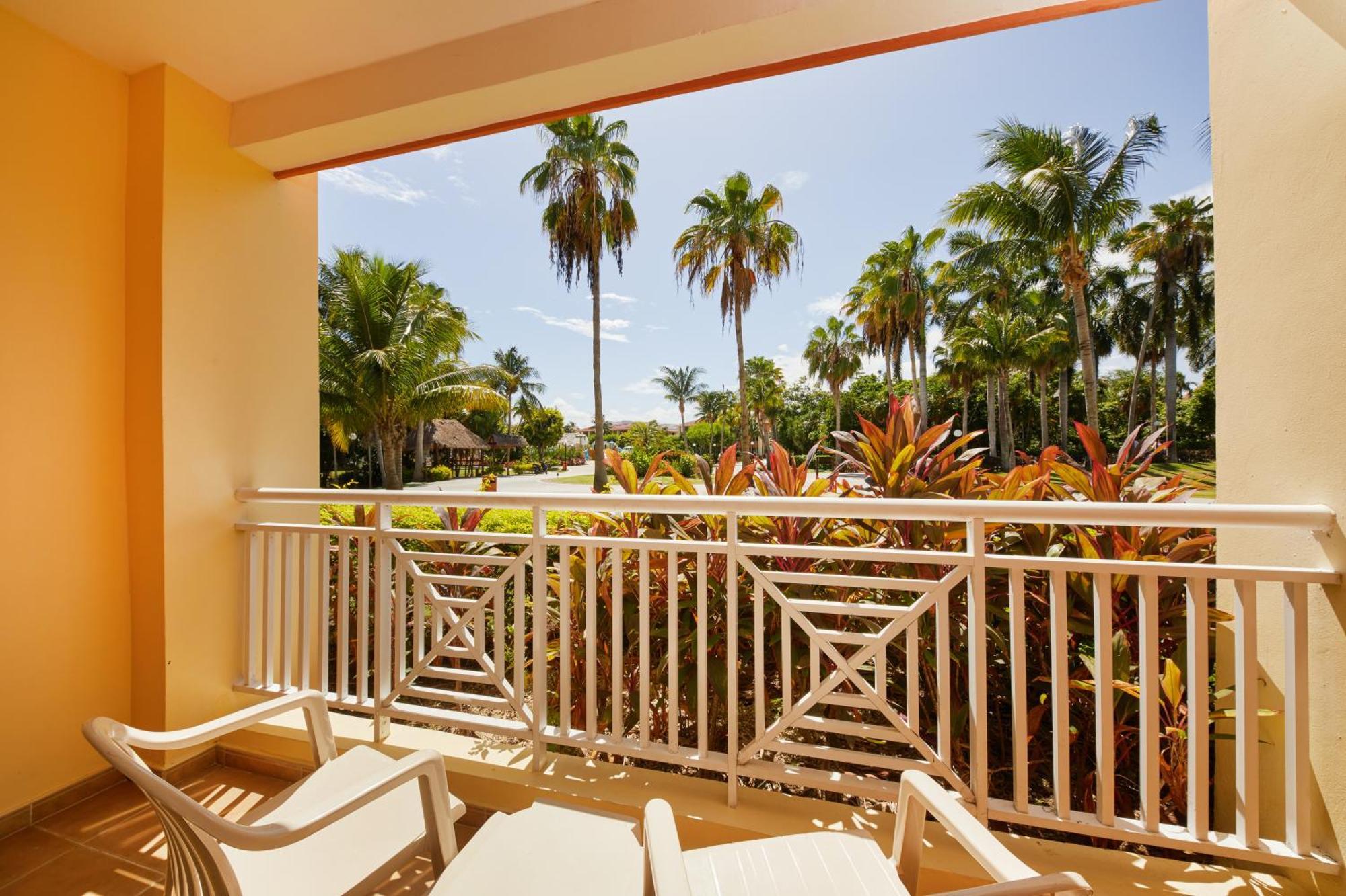 1 King Bed Junior Suite DBL