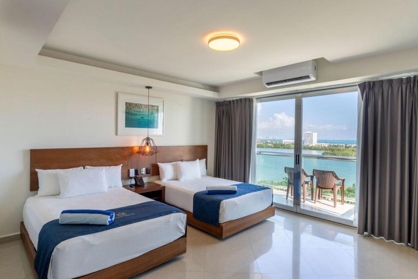 Standard Room Lagoon View 2 Double Beds