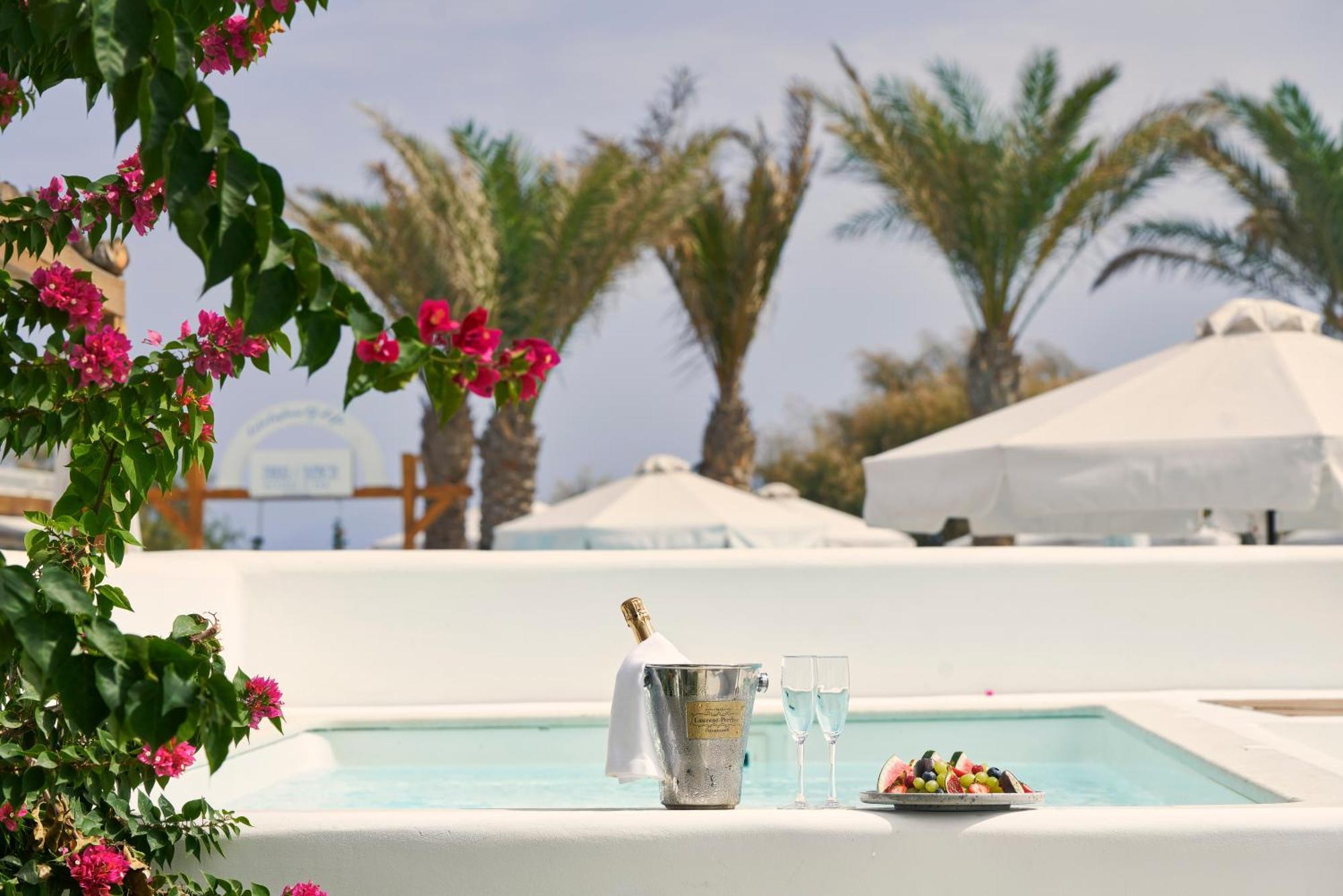 Signature Room Private Pool