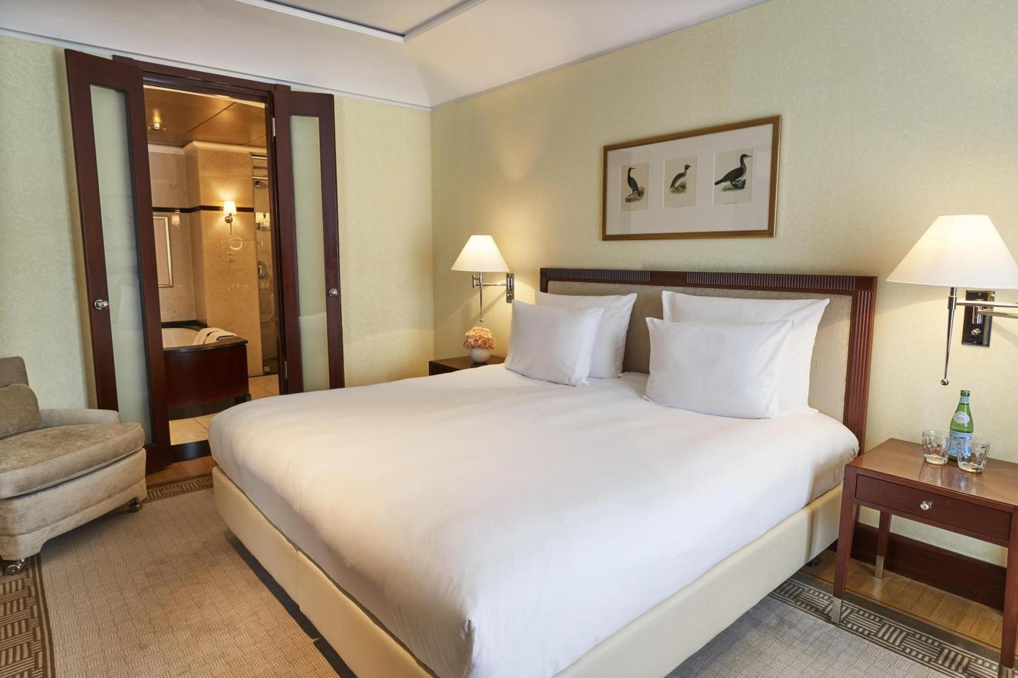 Adlon Executive Suite