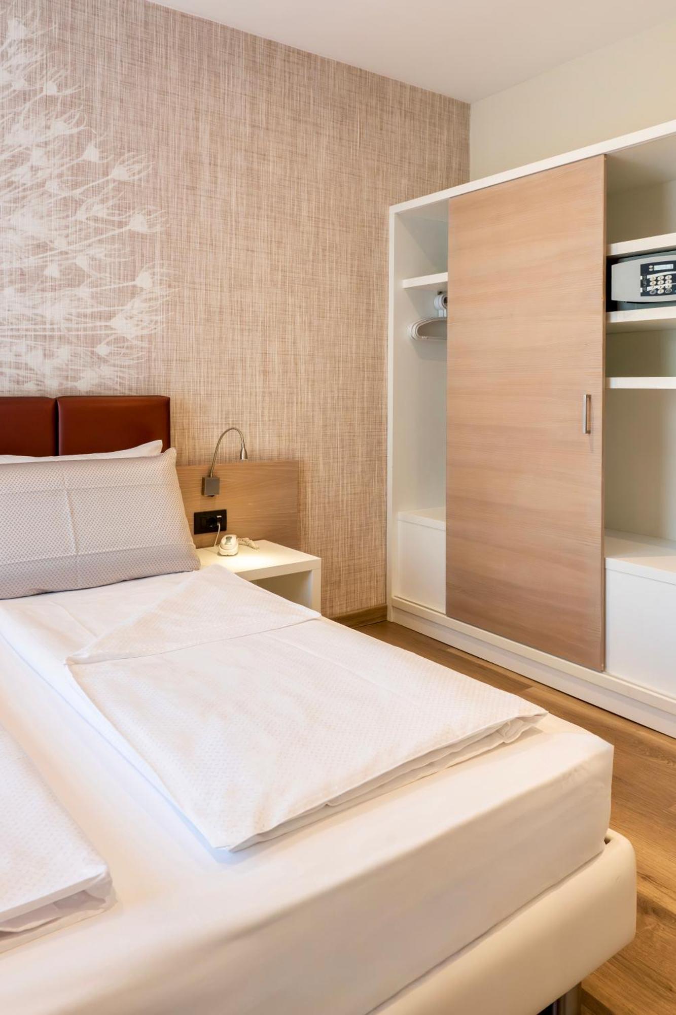 Economy Double or Twin Room