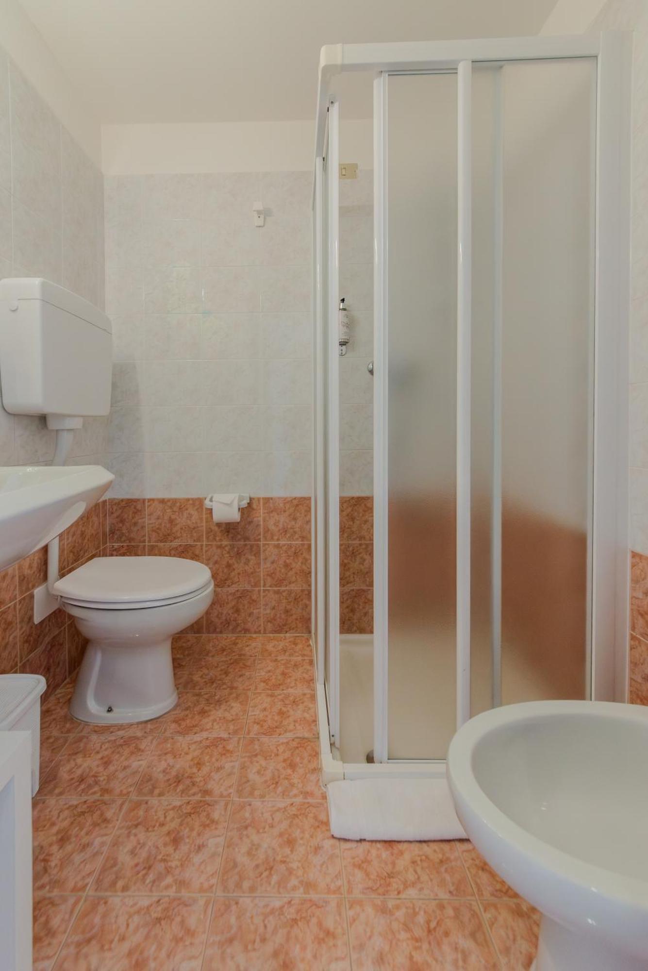 Basic Double Room