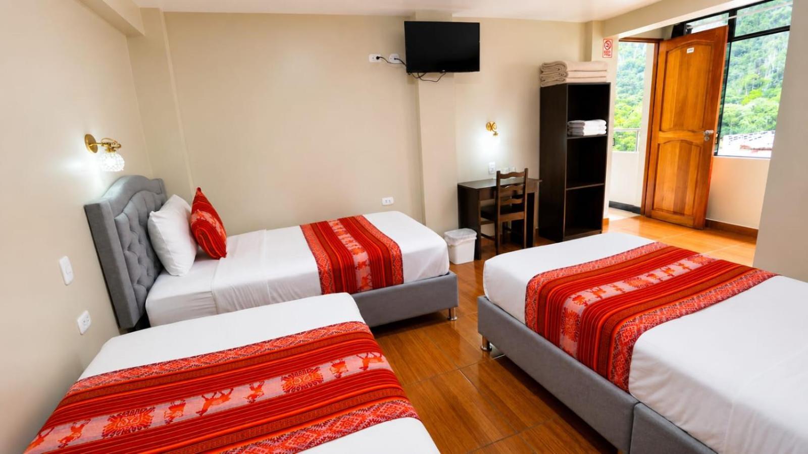 Triple Room