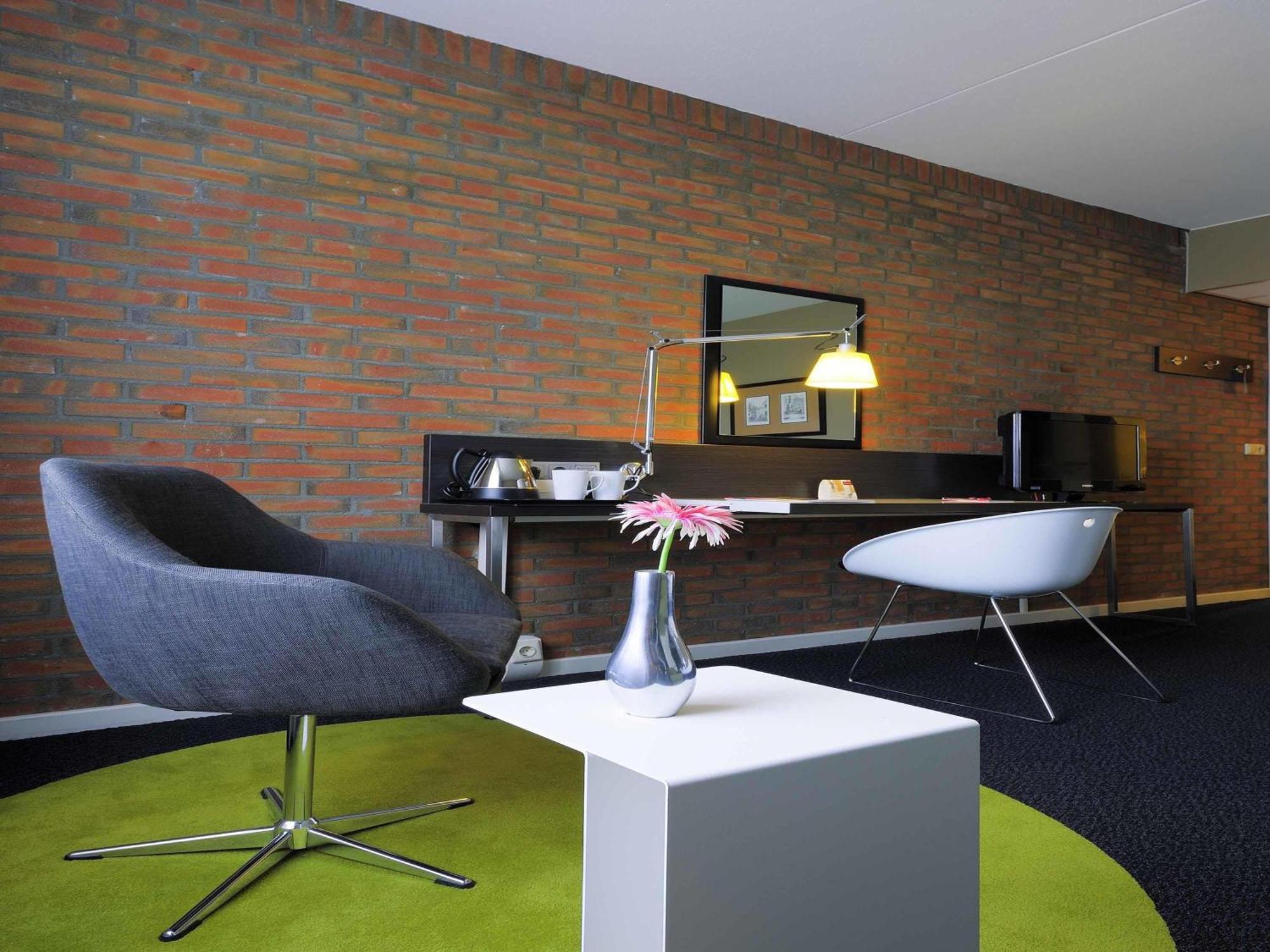 Privilege Double Room Sofa