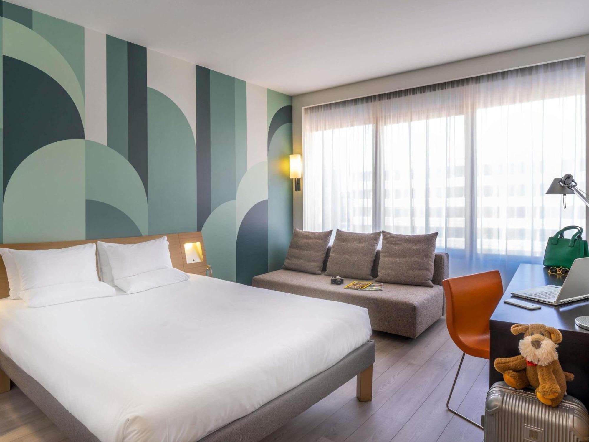Standard Queen Room Sofa Bed Plaza Building